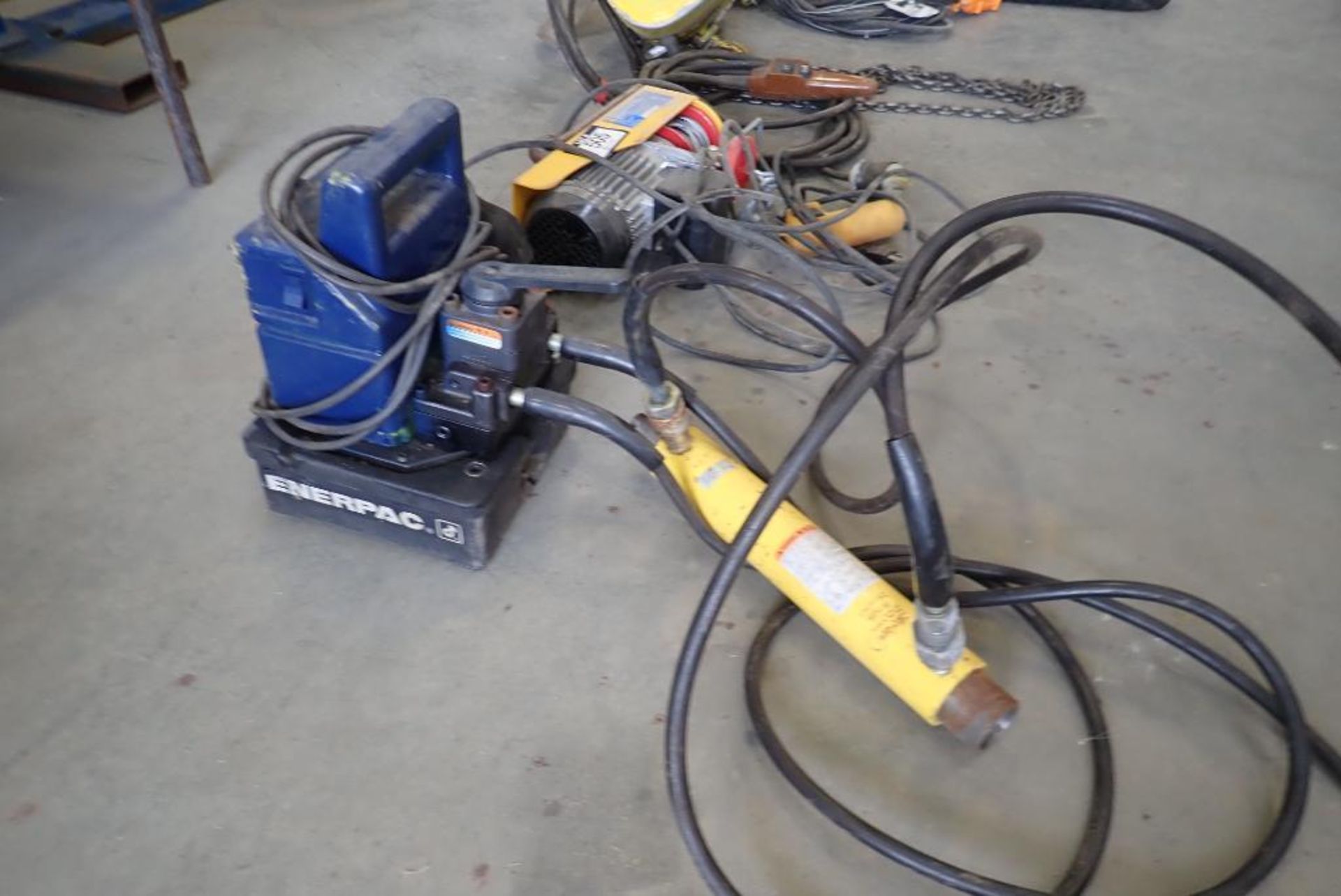 Enerpac Power Pack w/ Remote and Ram.