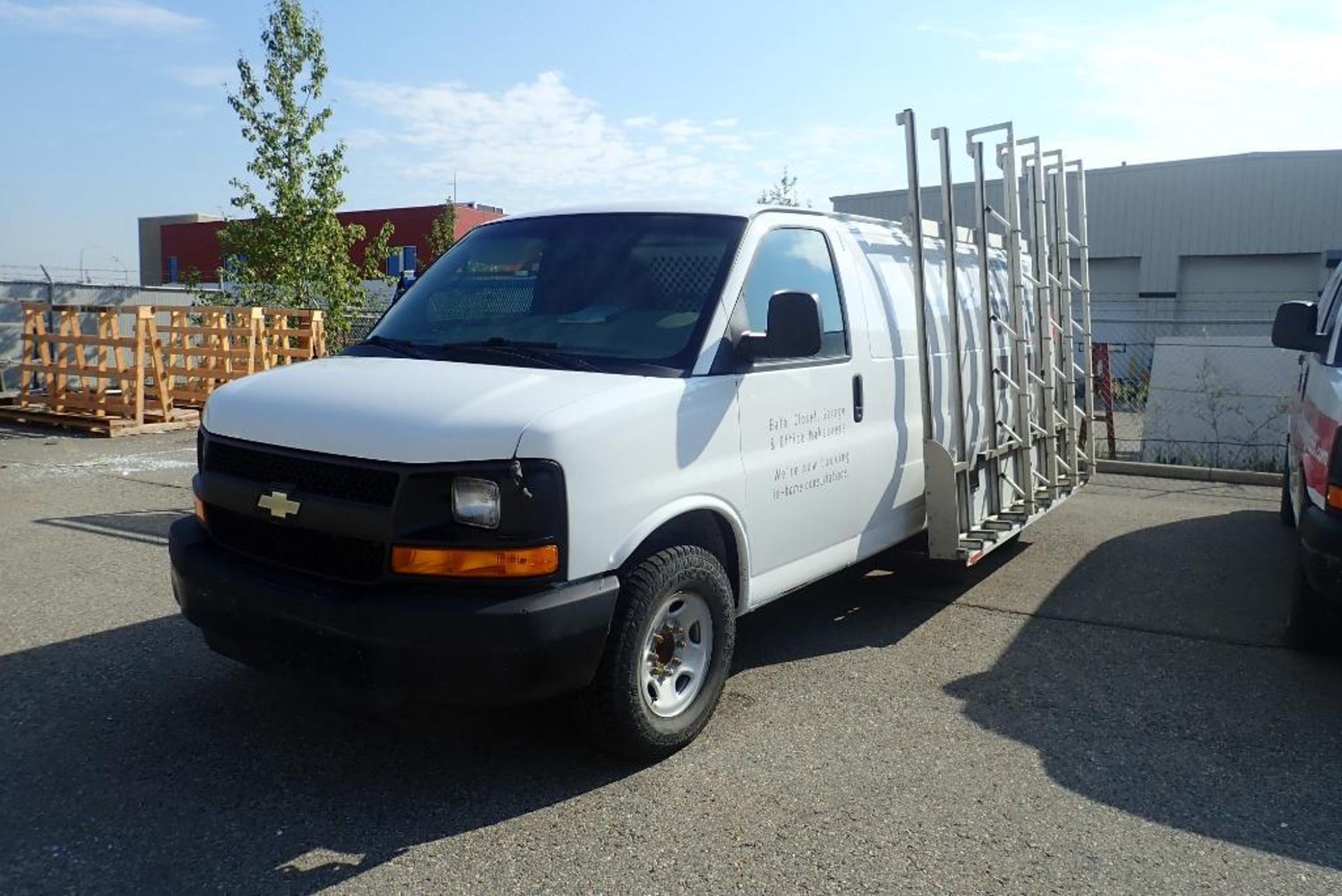 2014 Chevrolet Express 2500 Extended Cargo Van. VIN 1GCWGGCAXE1117444.