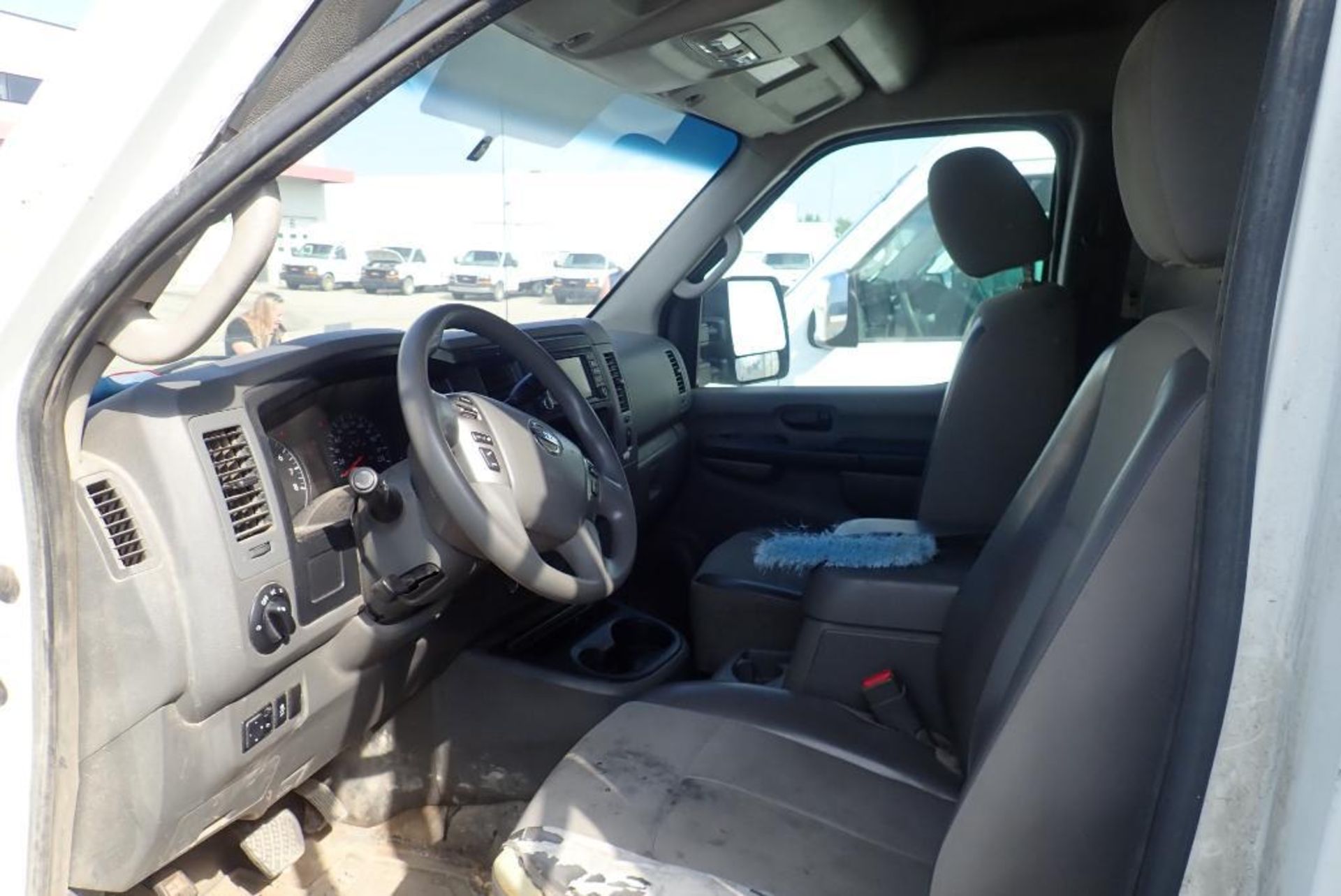 2015 Nissan NV3500 HD High Roof Cargo Van. VIN 1N6AF0LY5FN803271. - Image 4 of 6