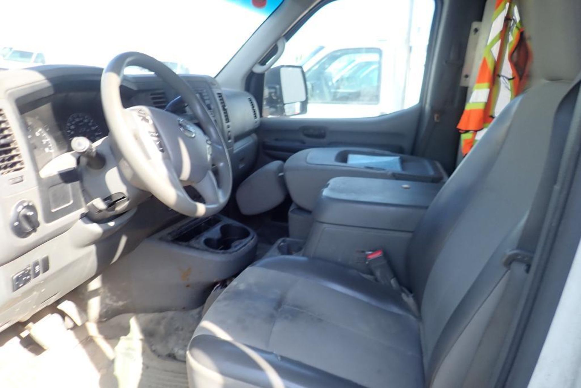 2014 Nissan NV3500HD High Roof Cargo Van. VIN 1N6AF0LY3EN101139. - Image 4 of 5