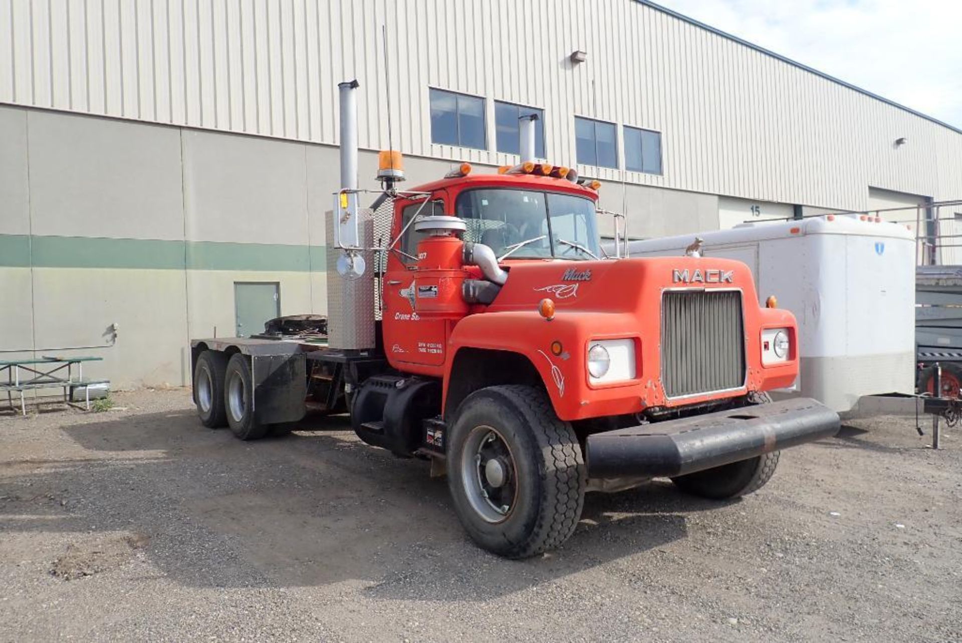 1979 Mack RD6 Tandem Axle Truck Tractor. VIN RD 685 S 7339. - Image 2 of 22