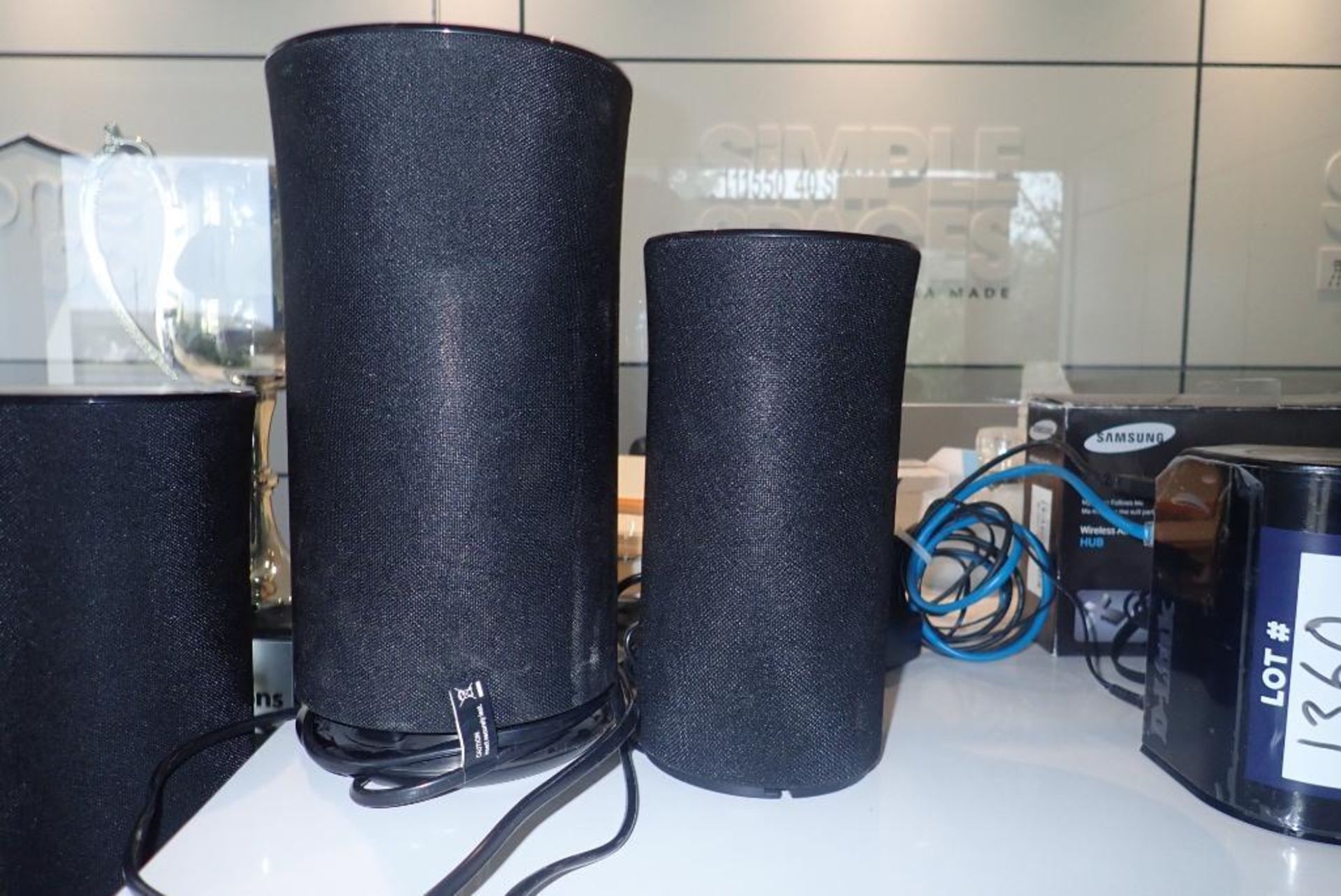 Lot of Samsung WAM5500 Speaker and Samsung WAM1500 Speaker.