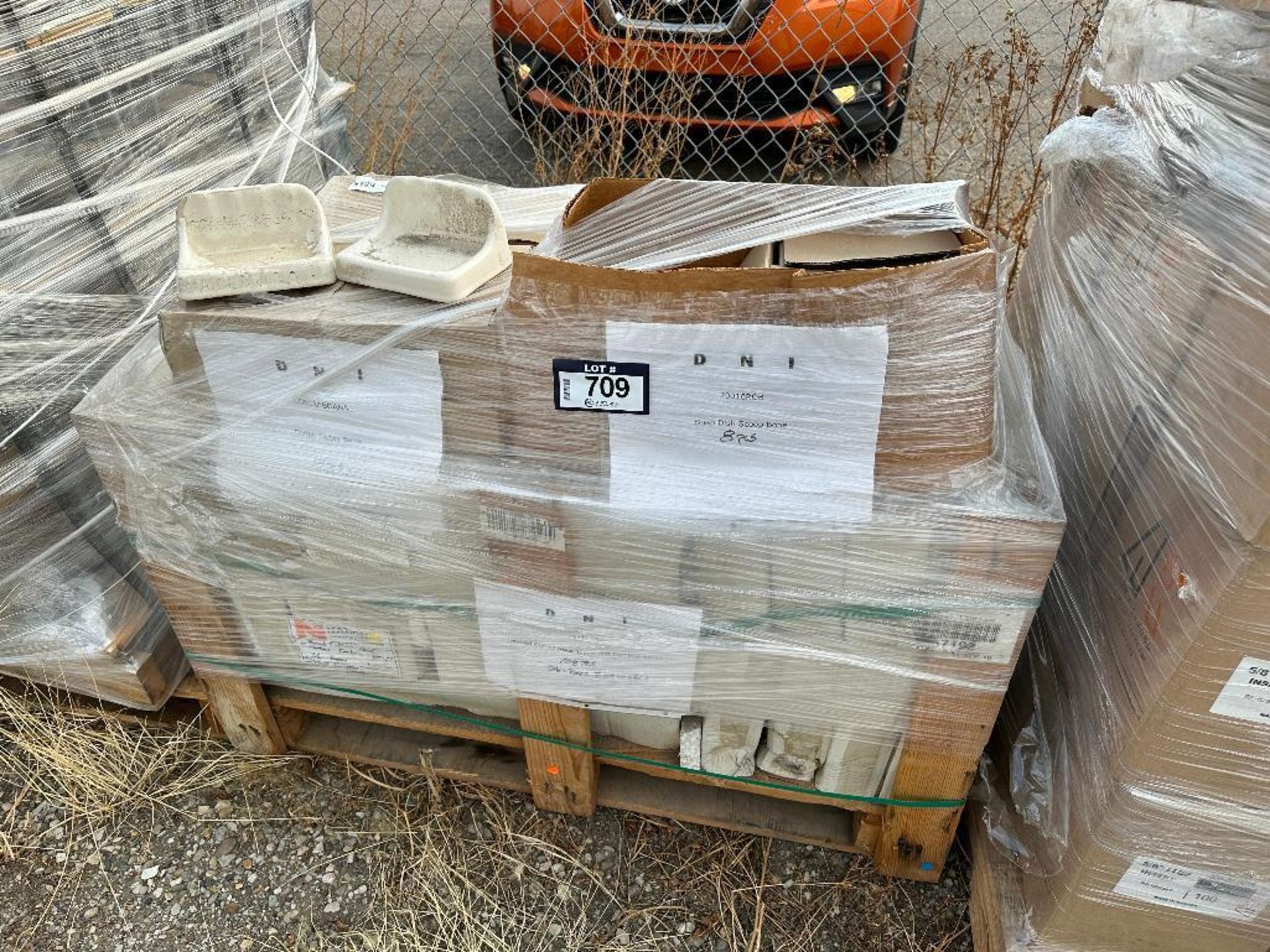 Pallet of Asst. Decorative Tiles, Soap Holders, etc. - Image 2 of 4