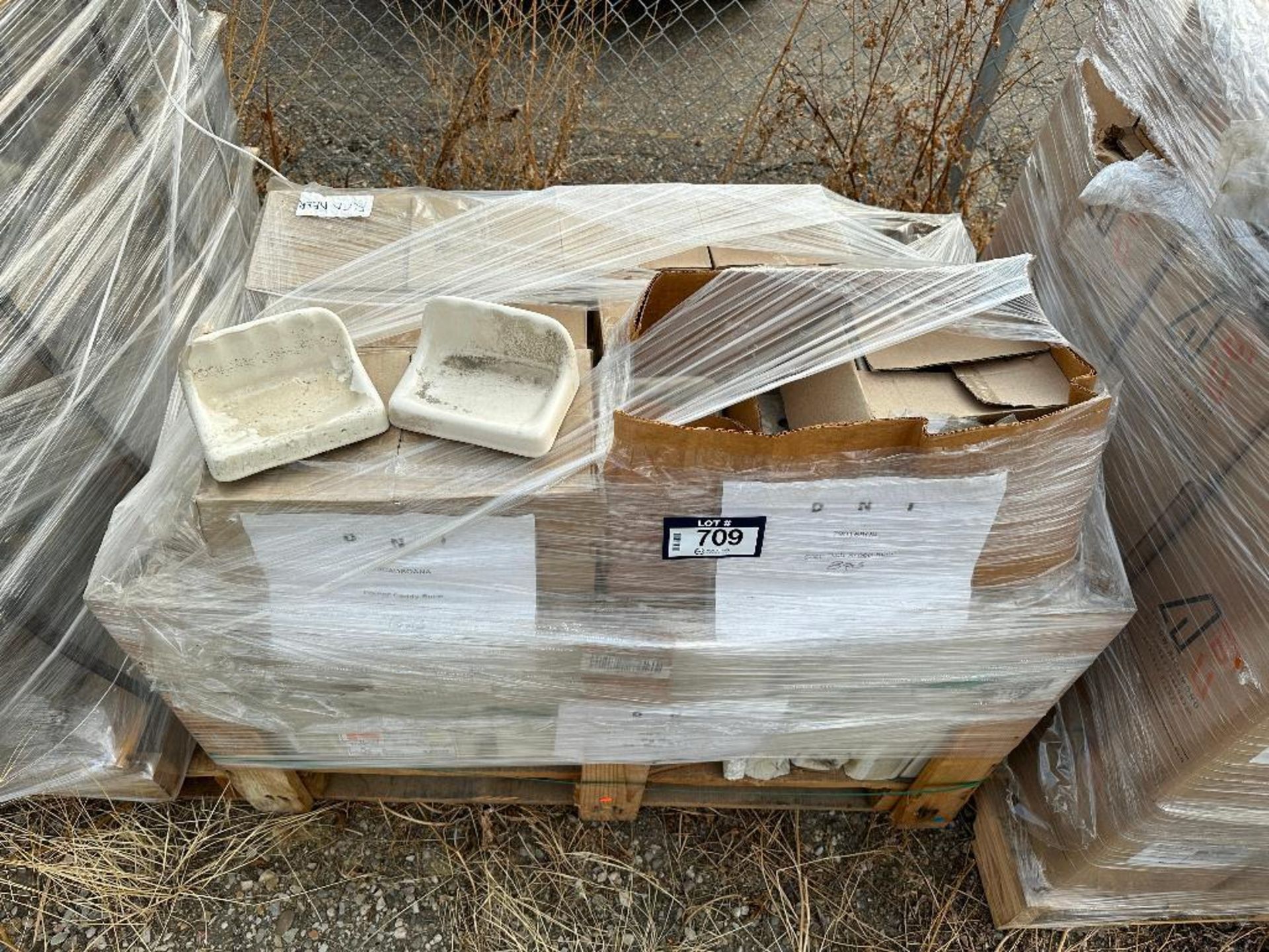 Pallet of Asst. Decorative Tiles, Soap Holders, etc. - Image 3 of 4