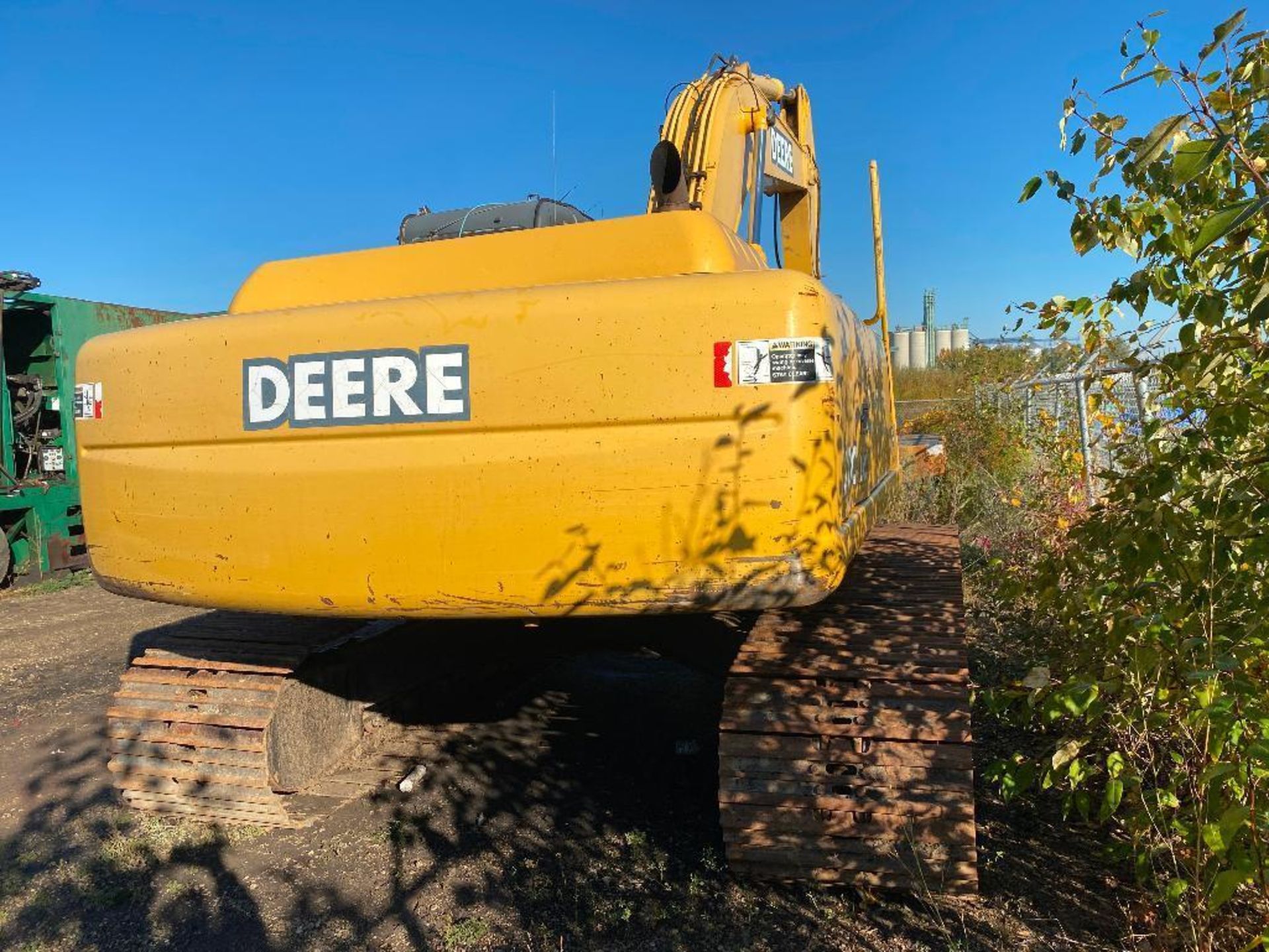 2003 John Deere 230LC Excavator VIN: FF230CX603446 - Image 4 of 17