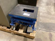 Manual Pump Lift Cart, 300lb. Capacity