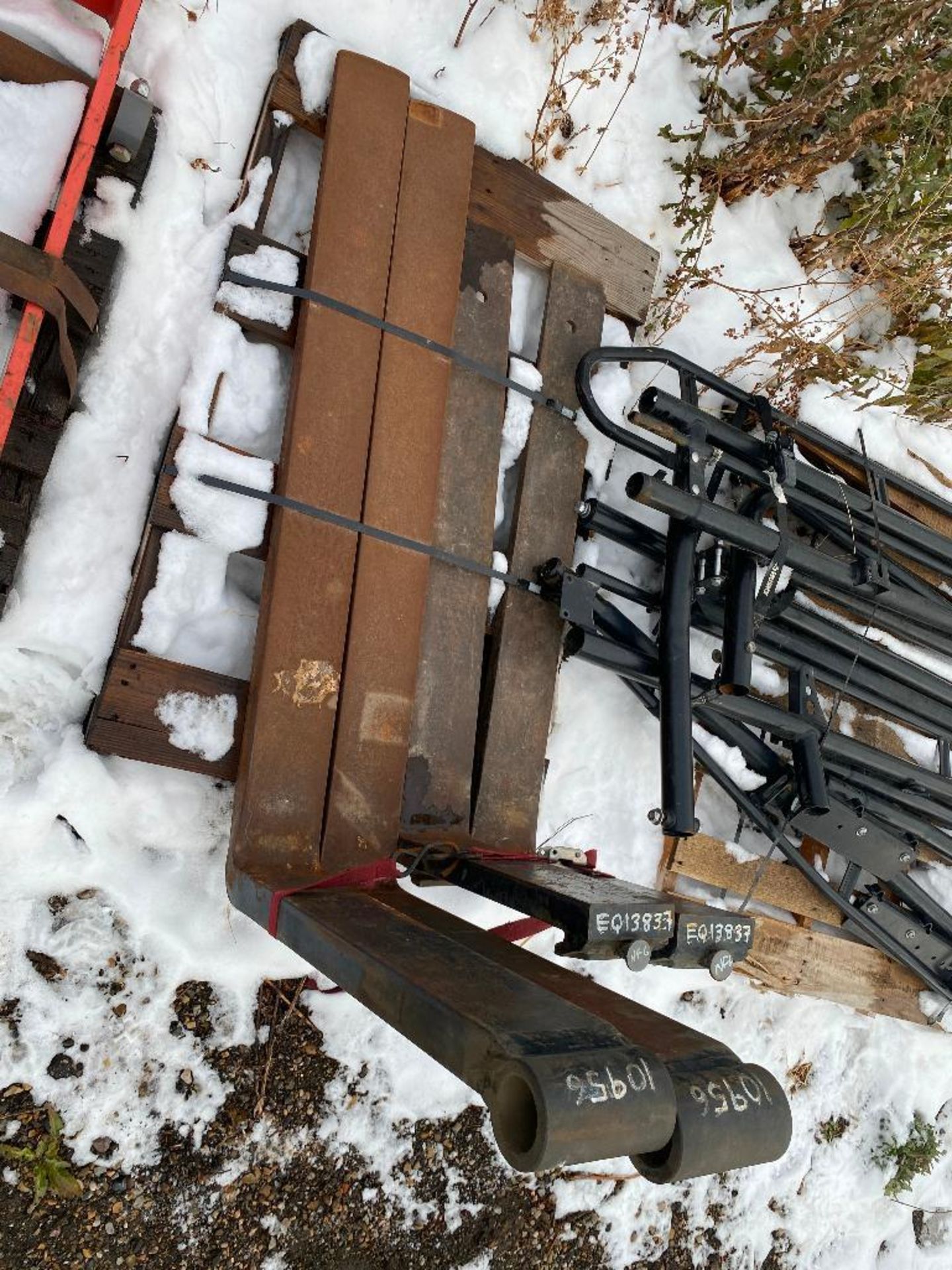 Lot of (2) Pallet Forks 48x5x2 - Image 4 of 4