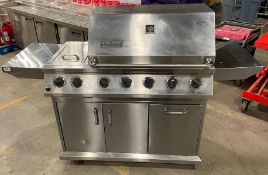 DUCANE 30400042 STAINLESS STEEL PROPANE BBQ