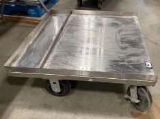 30.5" X 30.5" MOBILE STAINLESS STEEL PLATFORM