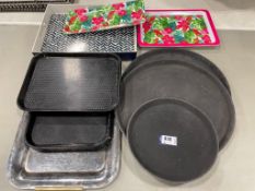 LOT OF ASSORTED SERVING TRAYS