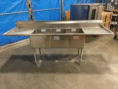 ADVANCE TABCO FC-3-1824-24RL THREE COMPARTMENT STAINLESS STEEL COMMERCIAL SINK WITH DUAL DRAINBOARDS