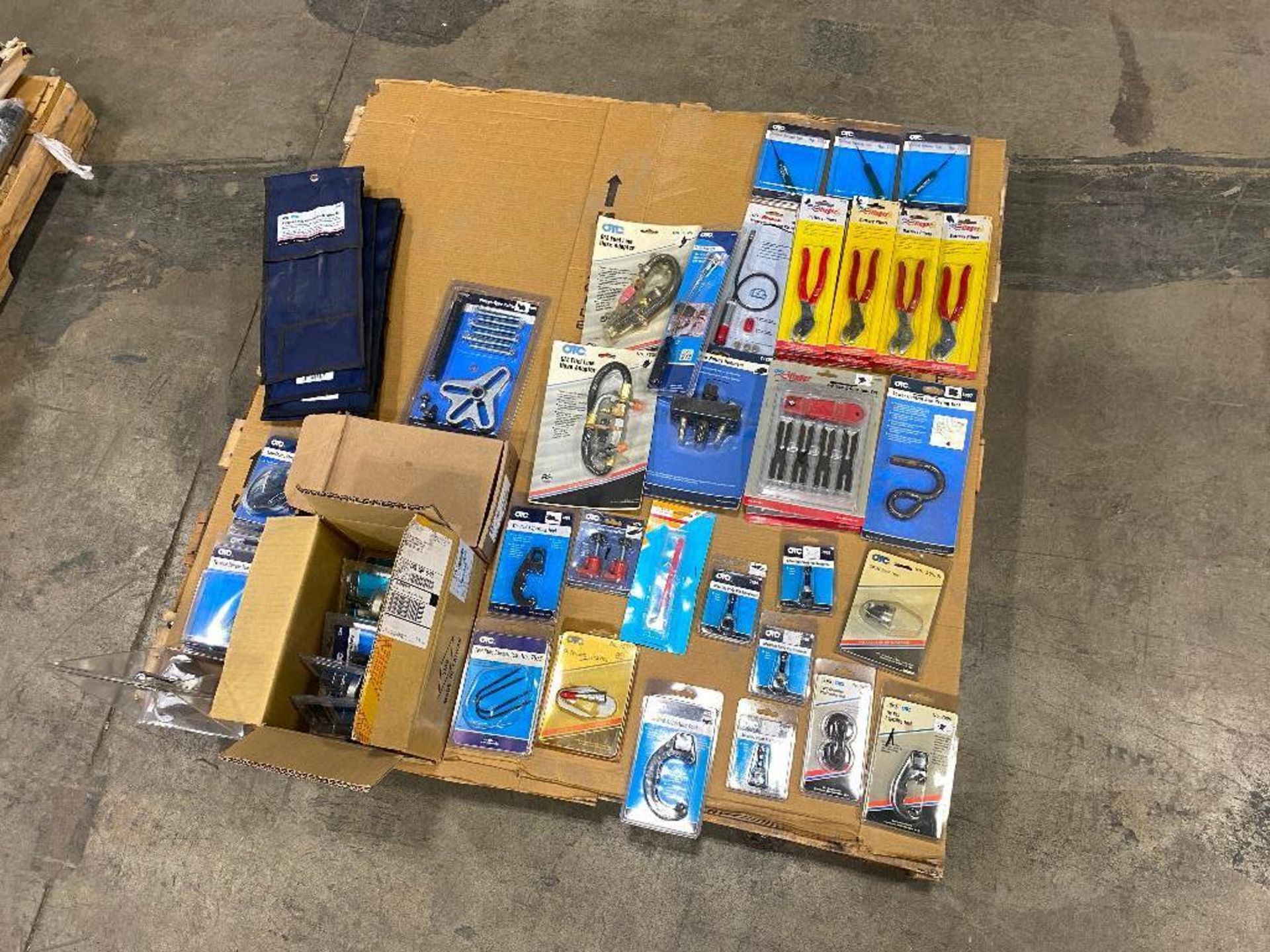 Pallet of Asst. OTC Parts including Flange Type Pullers, E-Clip Tool Set, Battery Pliers, etc. - Image 3 of 4