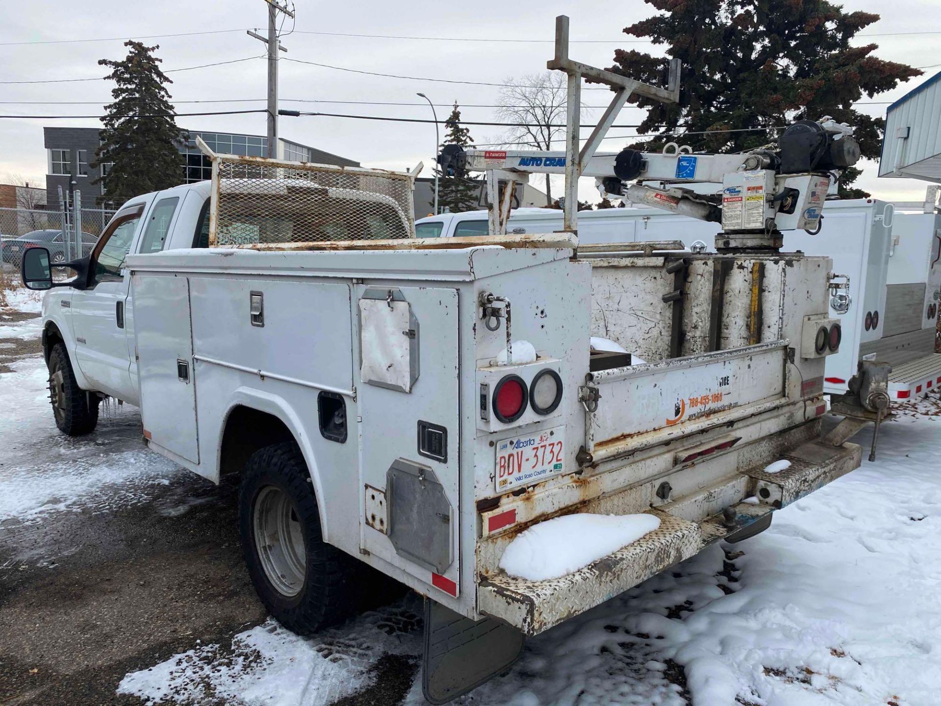 2006 Ford F-350 SuperCab Service Truck DWR 4X4 Diesel VIN#: 1FDWX37P56EC02124 - Image 7 of 12