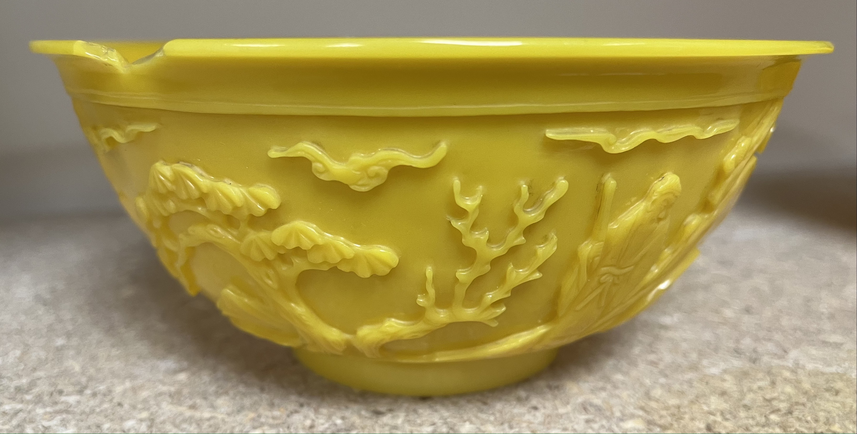 A PAIR OF CHINESE ‘IMPERIAL’ YELLOW GLASS BOWLS, QING DYNASTY, 19TH CENTURY - Image 8 of 10