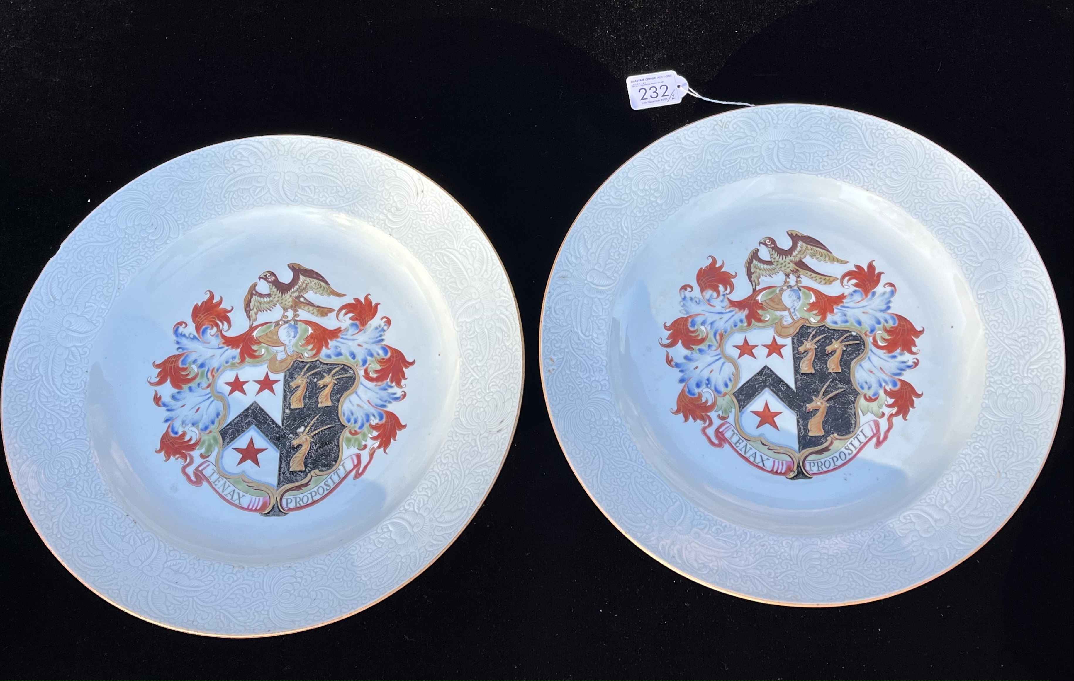 A PAIR OF LARGE CHINESE EXPORT FAMILLE-ROSE ARMORIAL DISHES, YONGZHENG PERIOD, CIRCA 1735 - Image 4 of 4