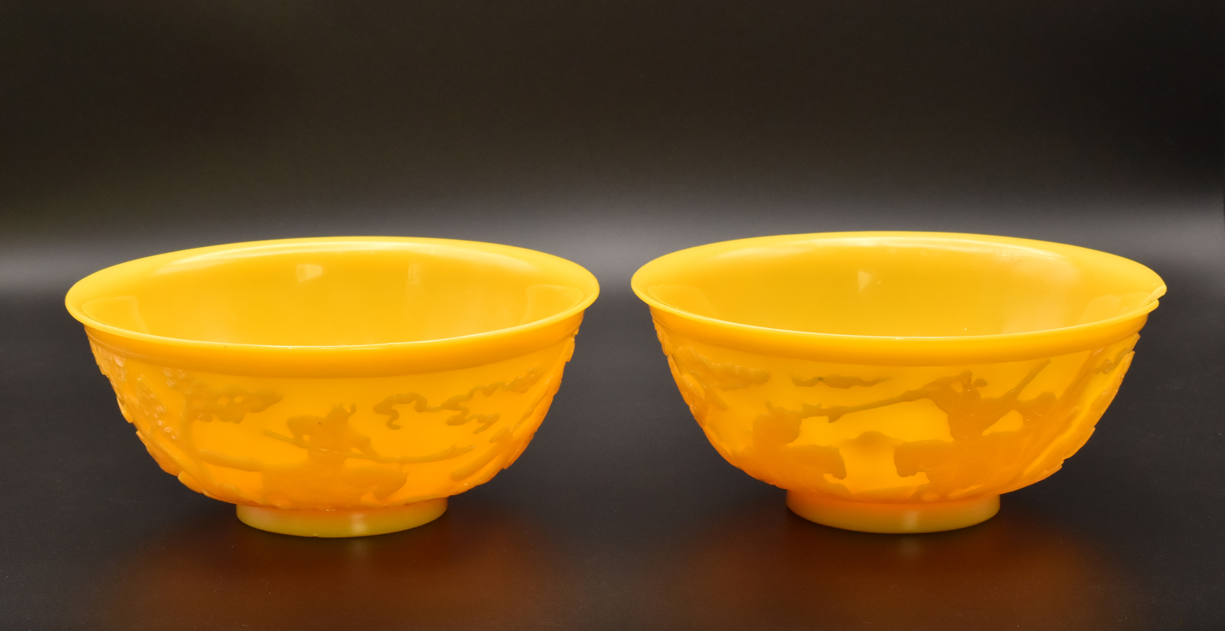 A PAIR OF CHINESE ‘IMPERIAL’ YELLOW GLASS BOWLS, QING DYNASTY, 19TH CENTURY