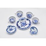 THREE CHINESE EXPORT BLUE AND WHITE PORCELAIN SHELL-SHAPED DISHES, QIANLONG PERIOD, 1736 – 1795