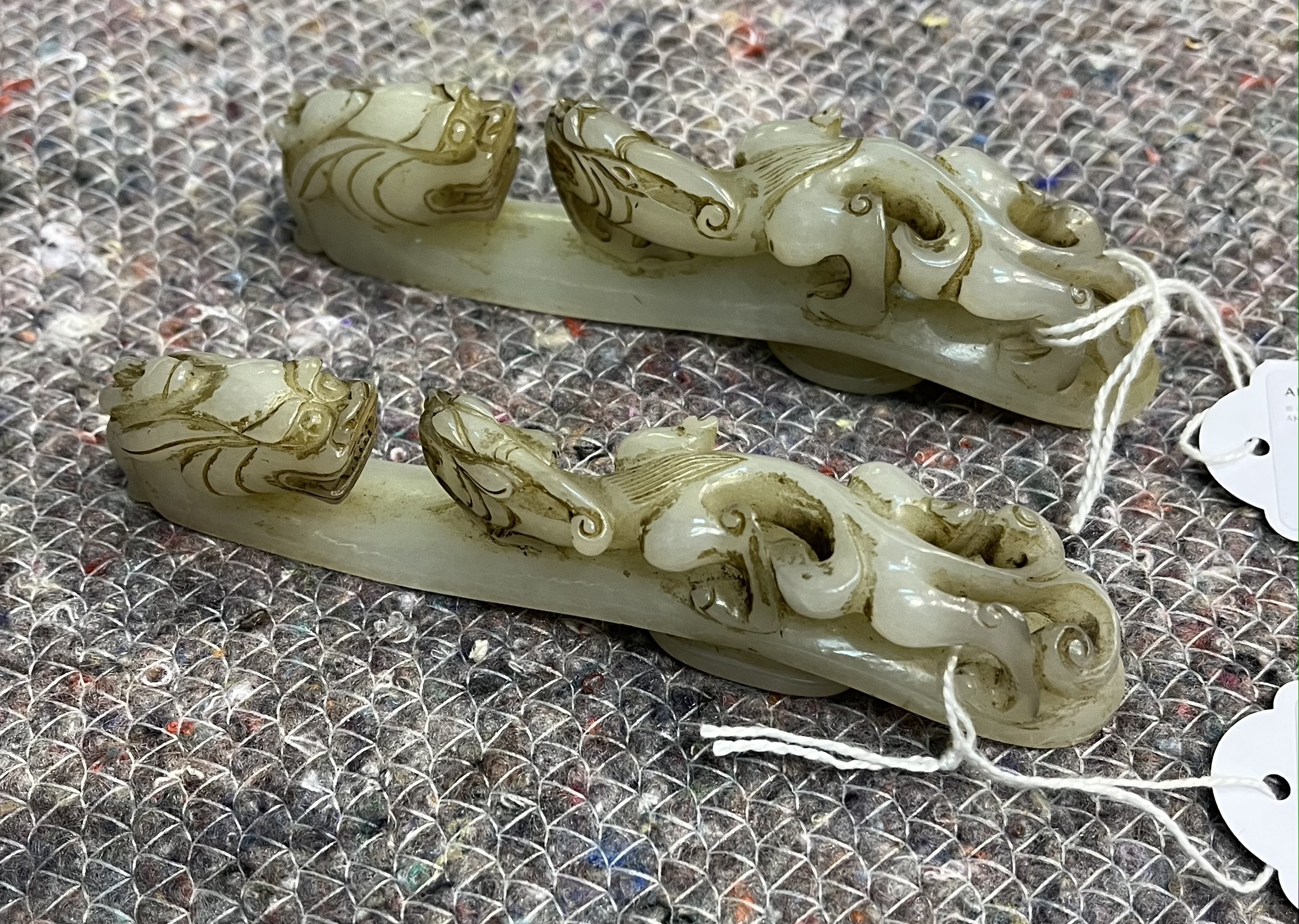 A PAIR OF CHINESE PALE CELADON JADE ‘DRAGON’ BELT HOOKS, QING DYNASTY, 19TH CENTURY - Image 3 of 7