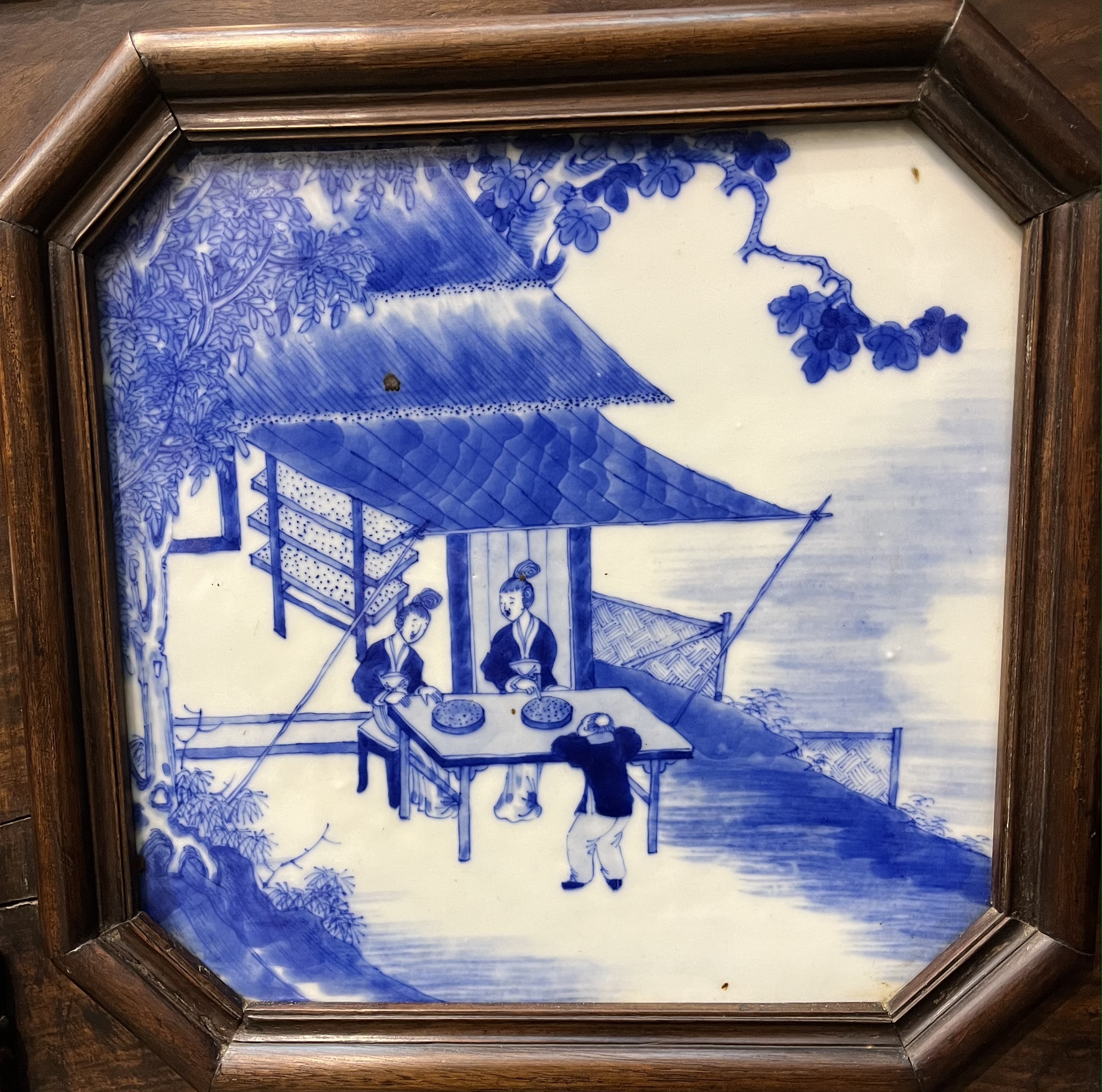 λ A RARE SET OF CHINESE BLUE & WHITE PORCELAIN SILK PRODUCTION PANELS AS A 6-FOLD SCREEN 19TH CENTUR - Image 8 of 59