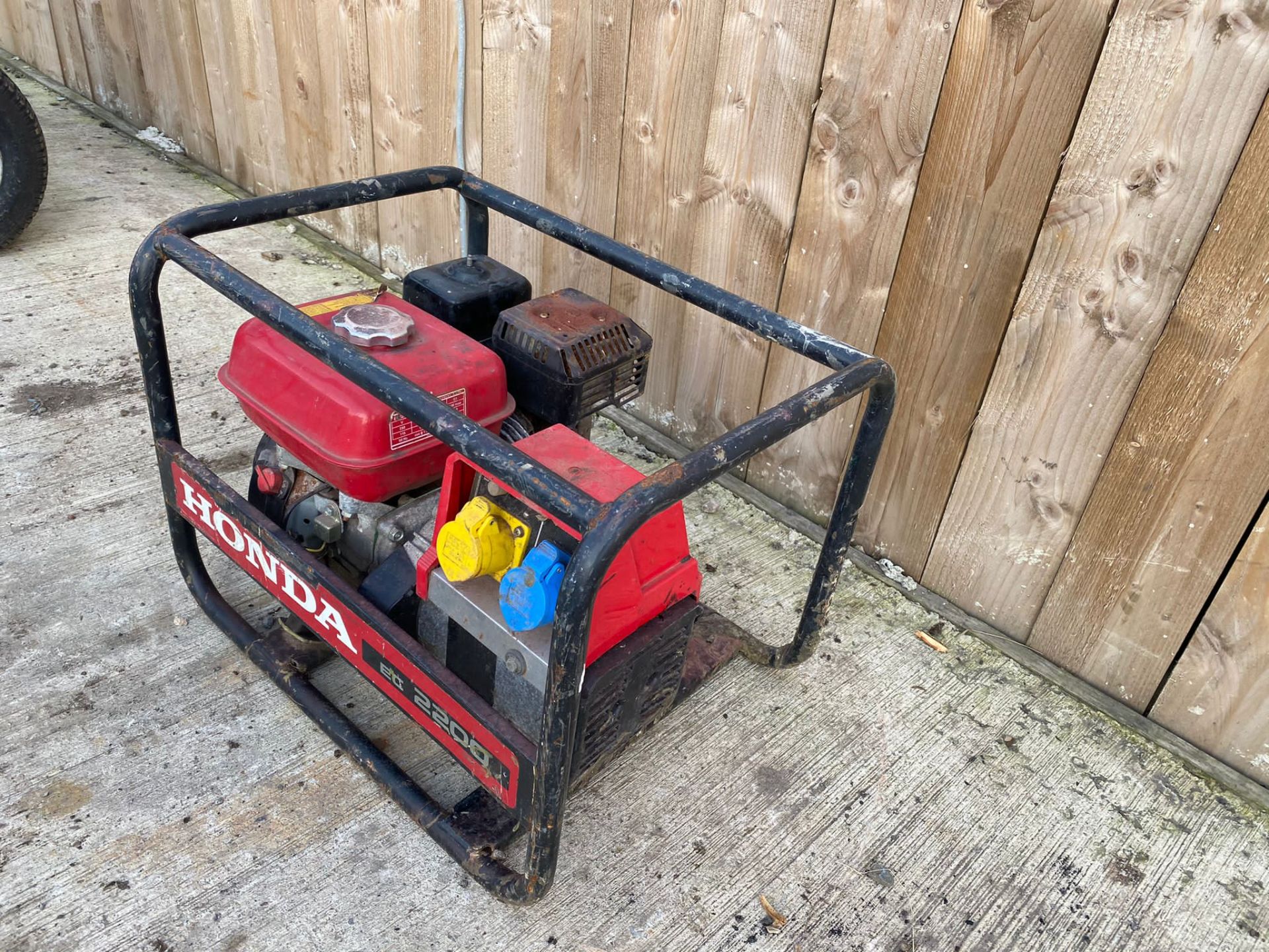 HONDA GENERATOR LOCATION NORTH YORKSHIRE - Image 2 of 3