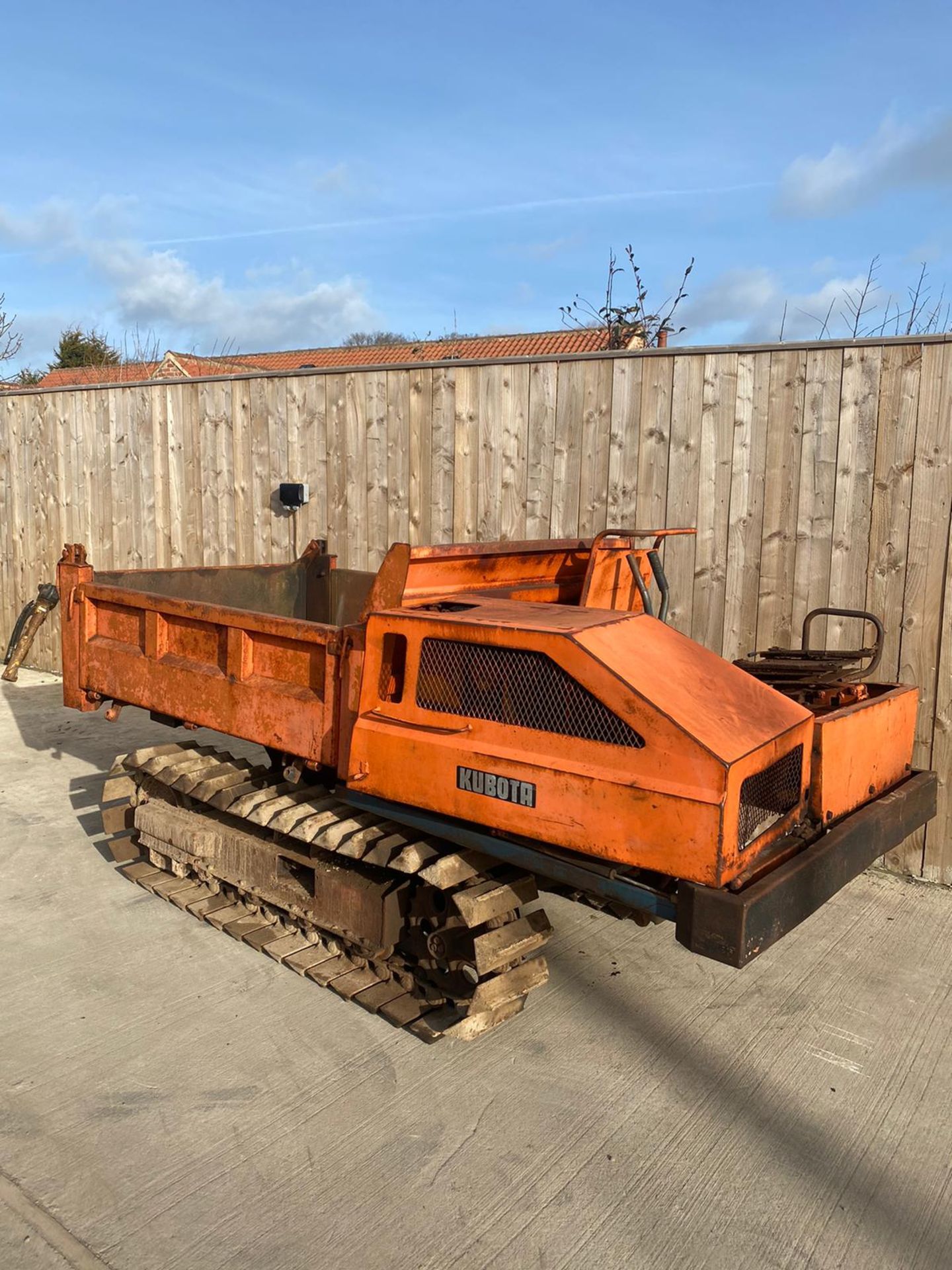 TRACKED DIESEL DUMPER LOCATION NORTH YORKSHIRE.