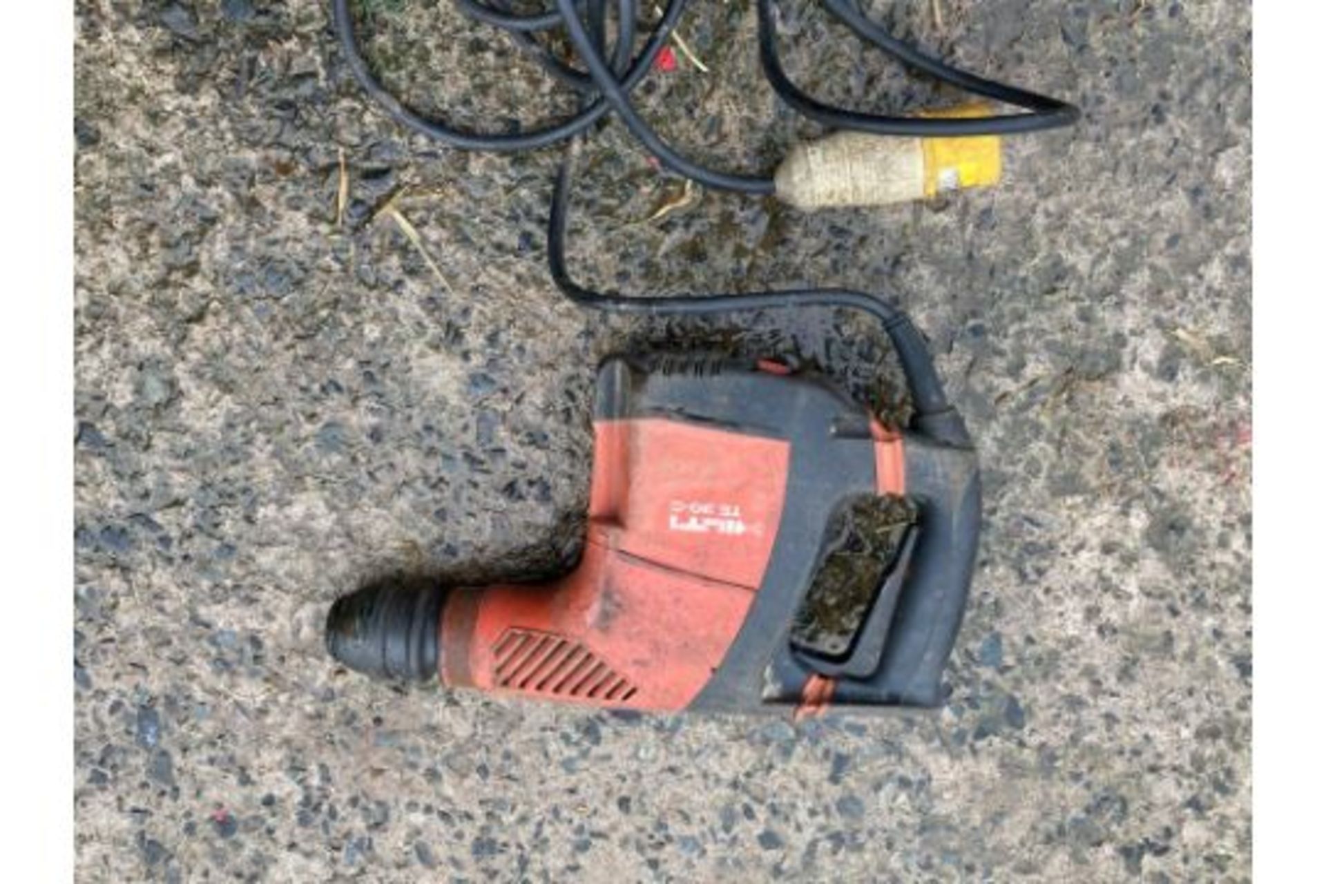 HILTI TE30 HAMMER DRILL 110V - Image 2 of 2