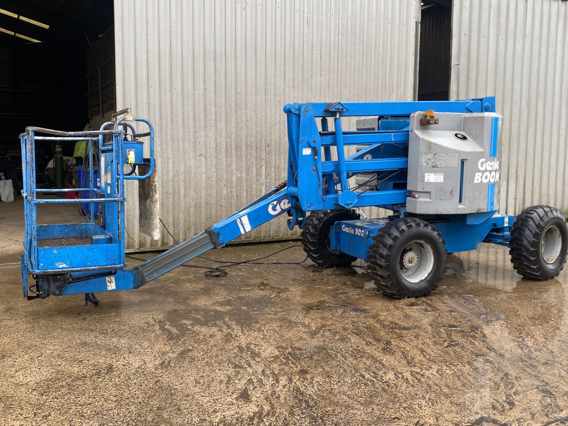 GENIE BOOM Z45/22 ARTICULATED BOOM LIFT CHERRY PICKER - Image 10 of 11