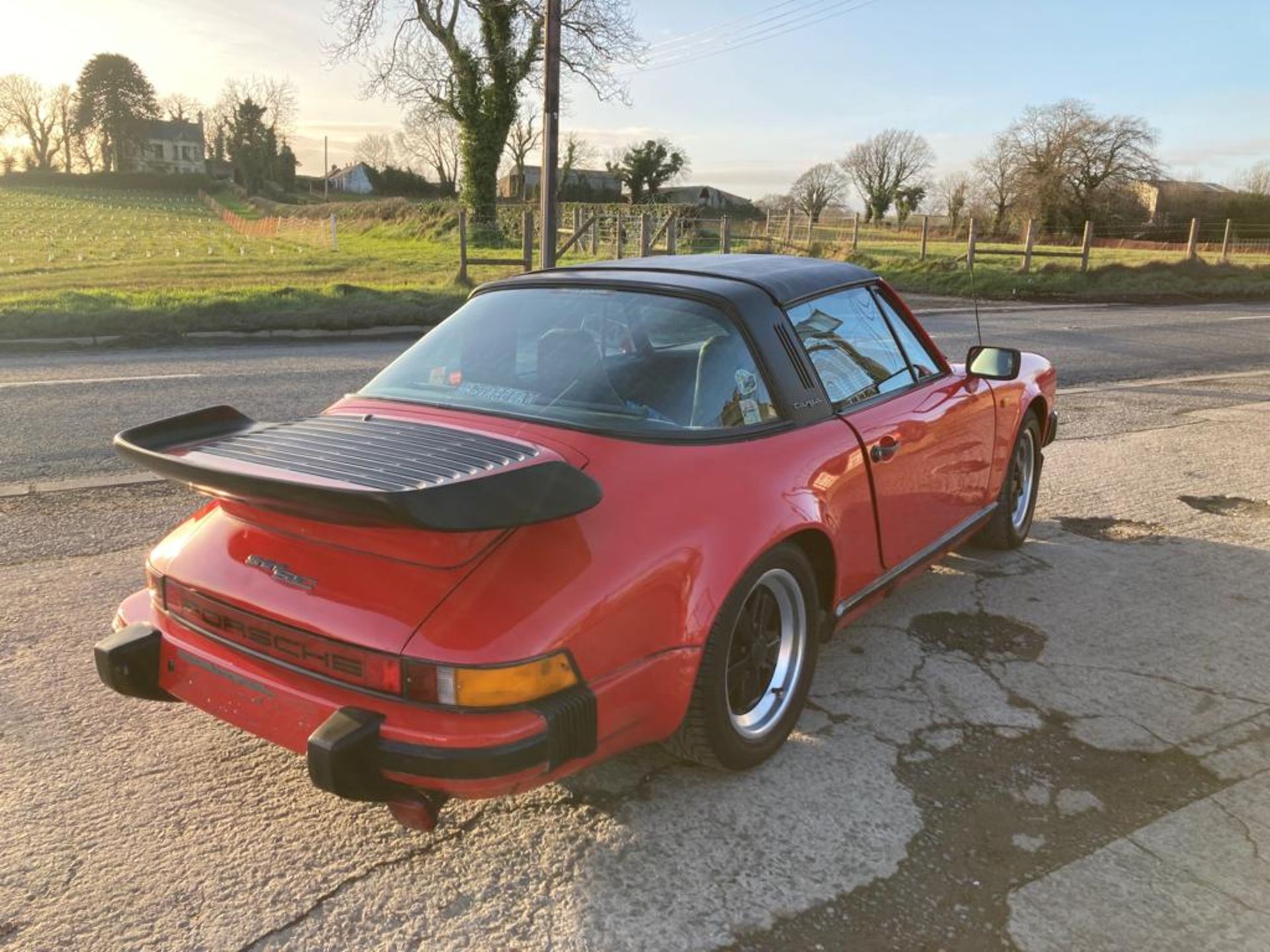 PORSCHE 911 TARGA - Image 4 of 38