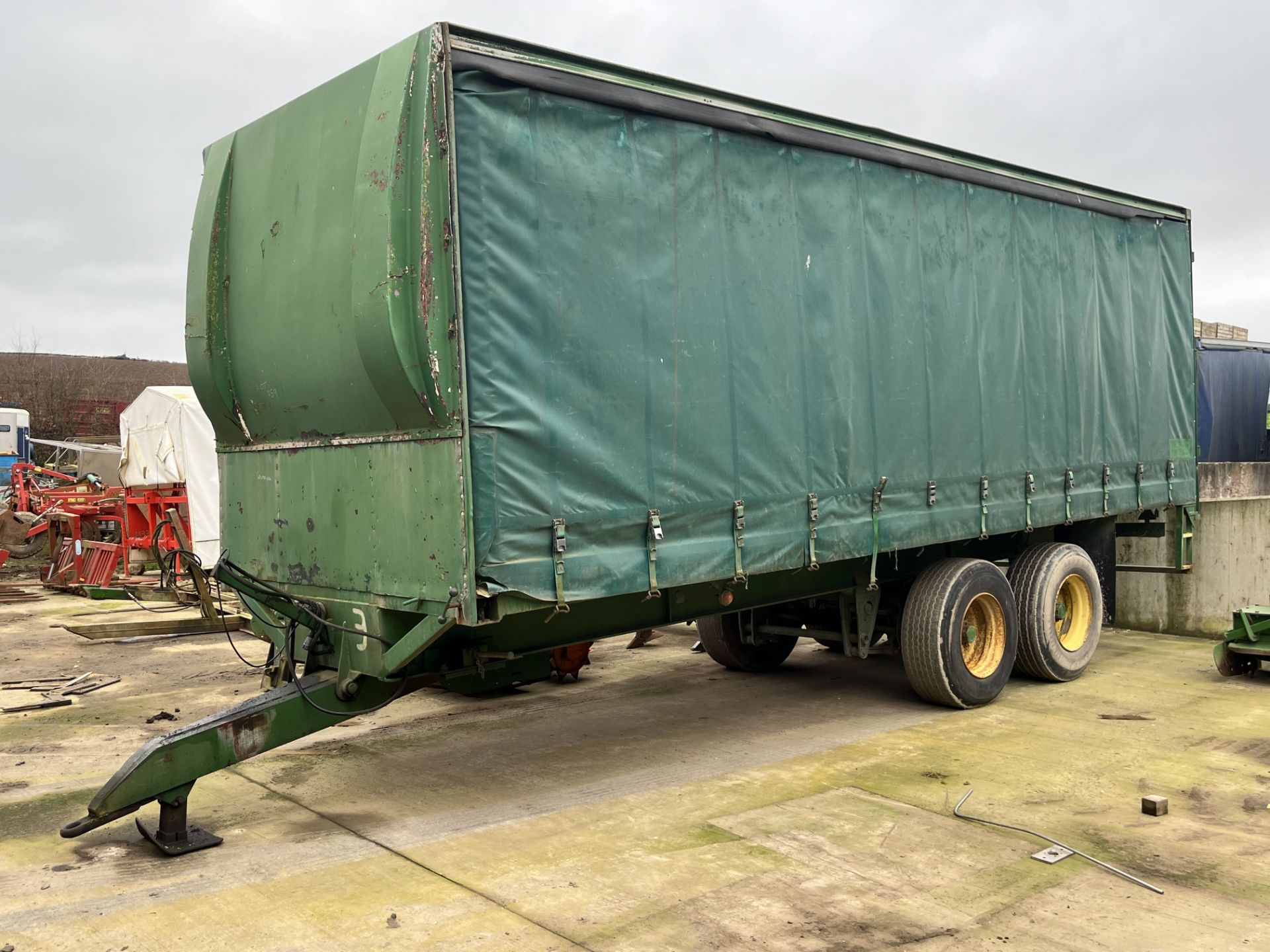 CURTAINSIDE TRACTOR TRAILER - Image 2 of 6