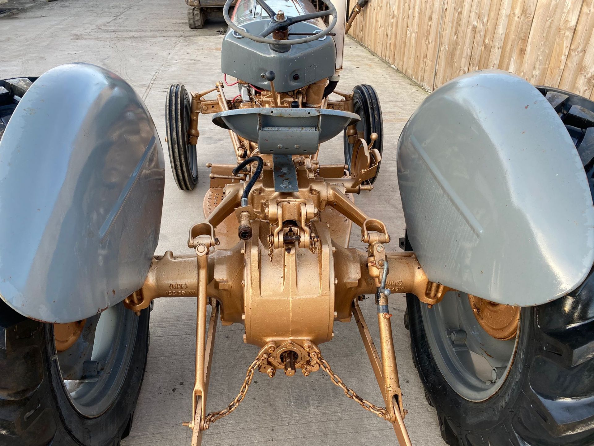 FERGUSON GOLD BELLY VINTAGE TRACTOR - Image 6 of 8