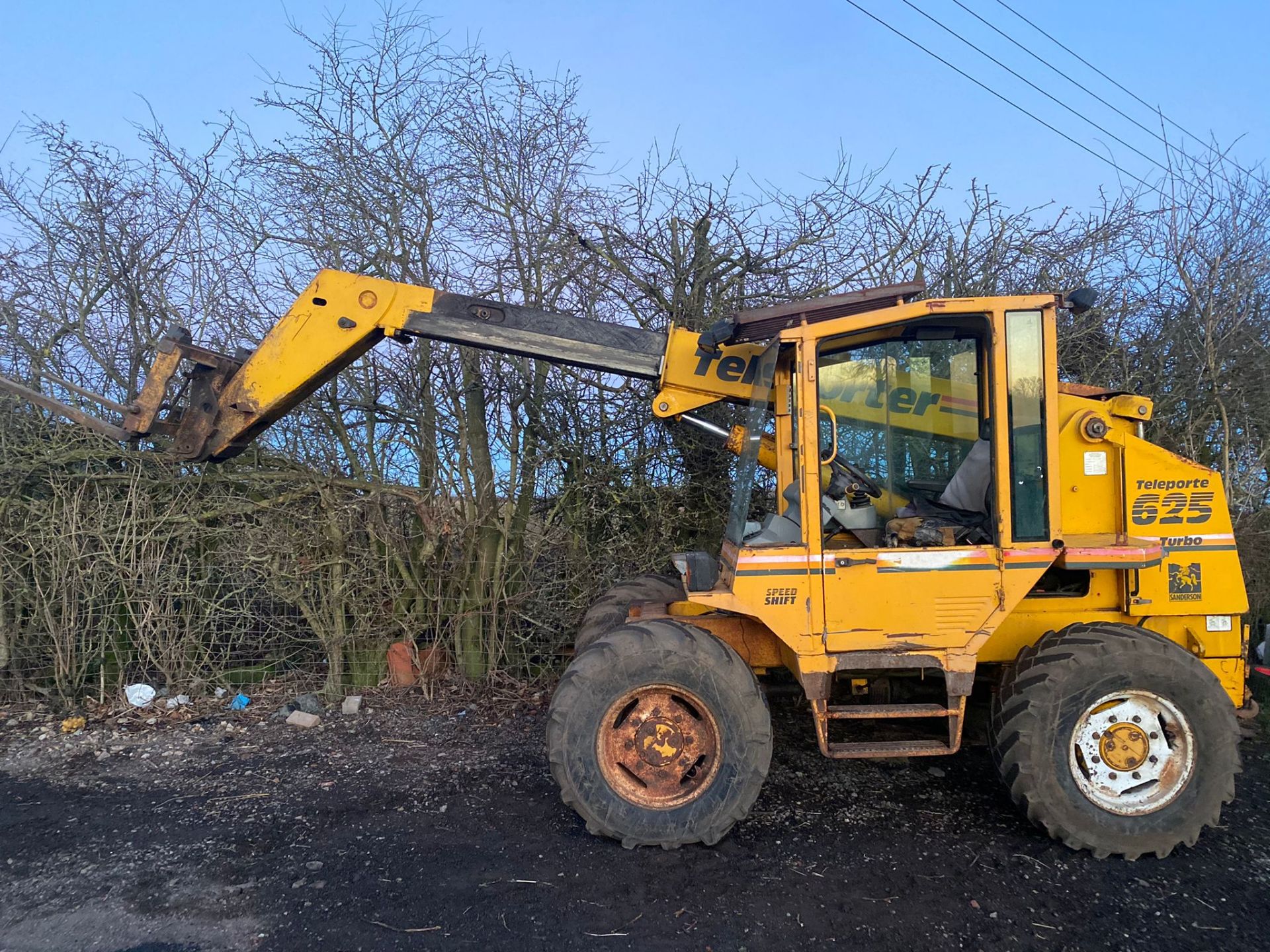 SANDERSON 625 POWERSHIFT TELEHANDLER LOCATION NORTH YORKSHIRE.