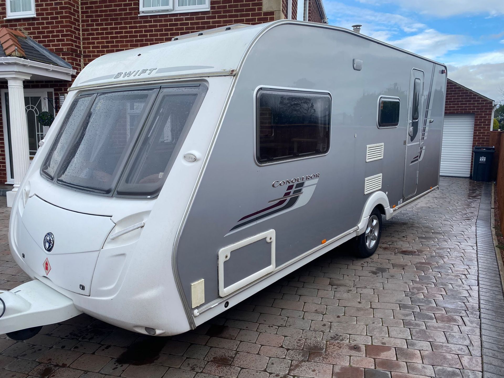 SWIFT CONQUEROR 530 4 BERTH CARAVAN 2008 LOCATION NORTH YORKSHIRE - Image 4 of 10