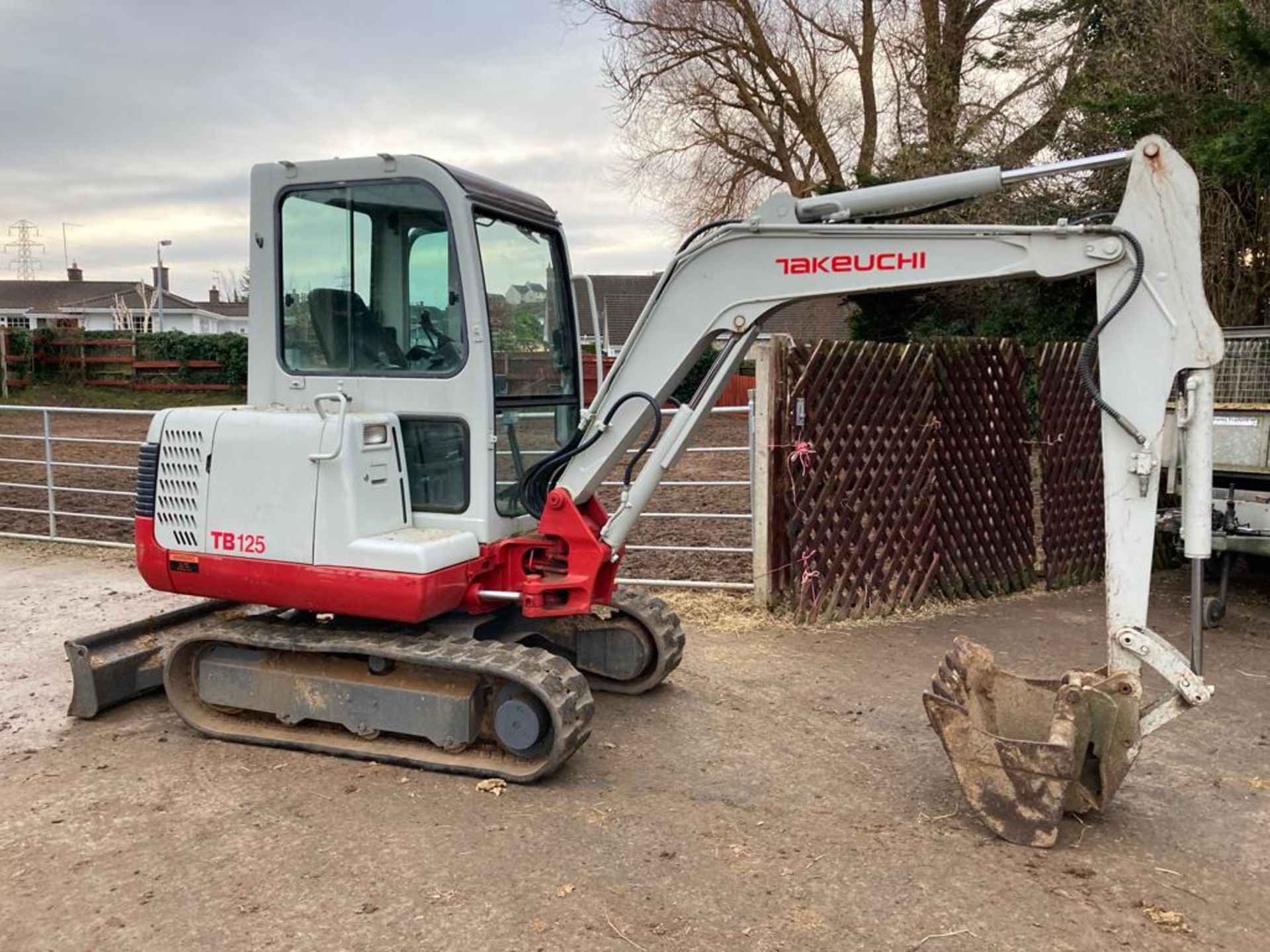 TAKEUCHI MINI DIGGER 3 TON LOCATION NORTHERN IRELAND. - Image 6 of 6