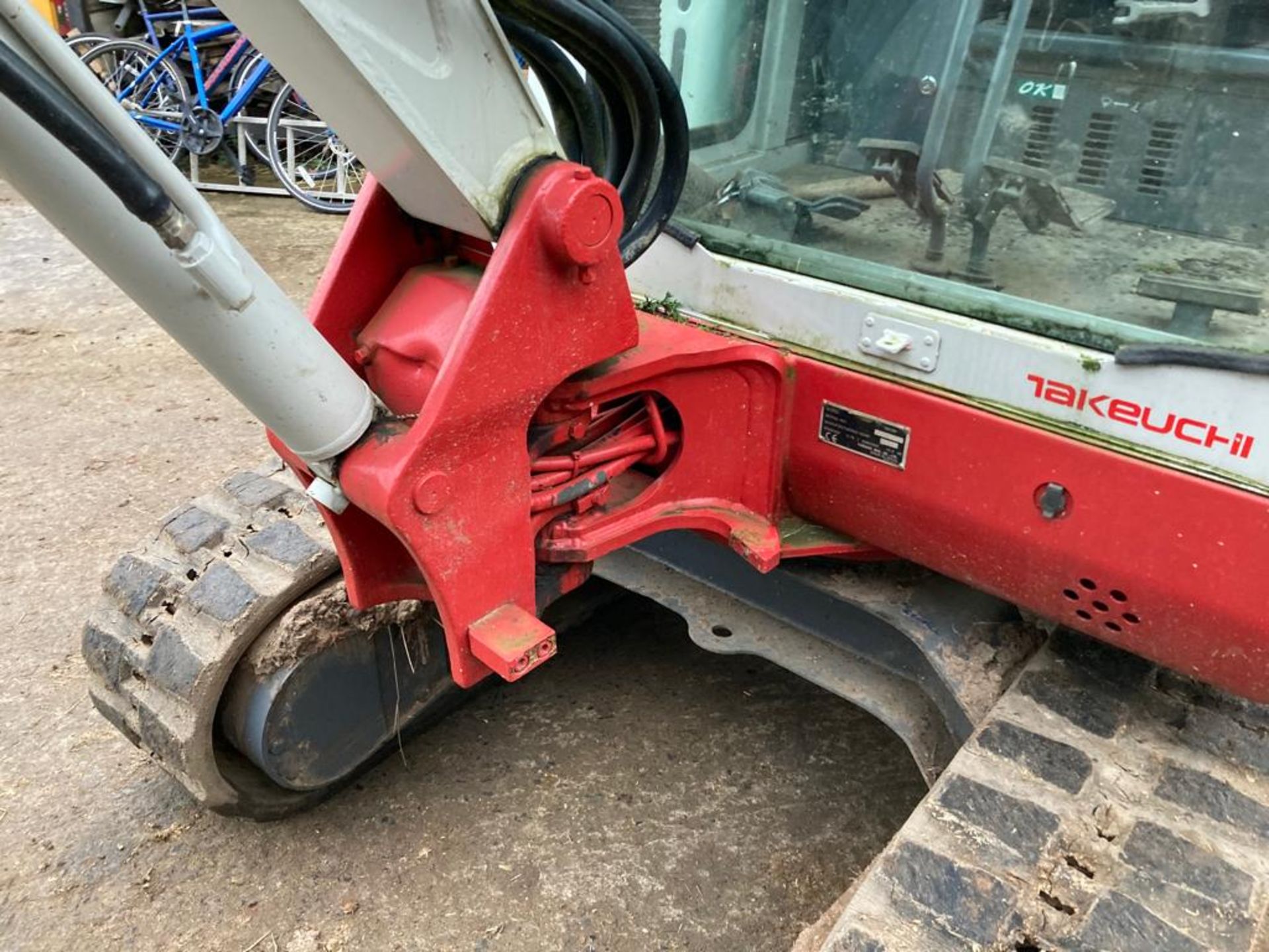 TAKEUCHI MINI DIGGER 3 TON LOCATION NORTHERN IRELAND. - Image 4 of 6