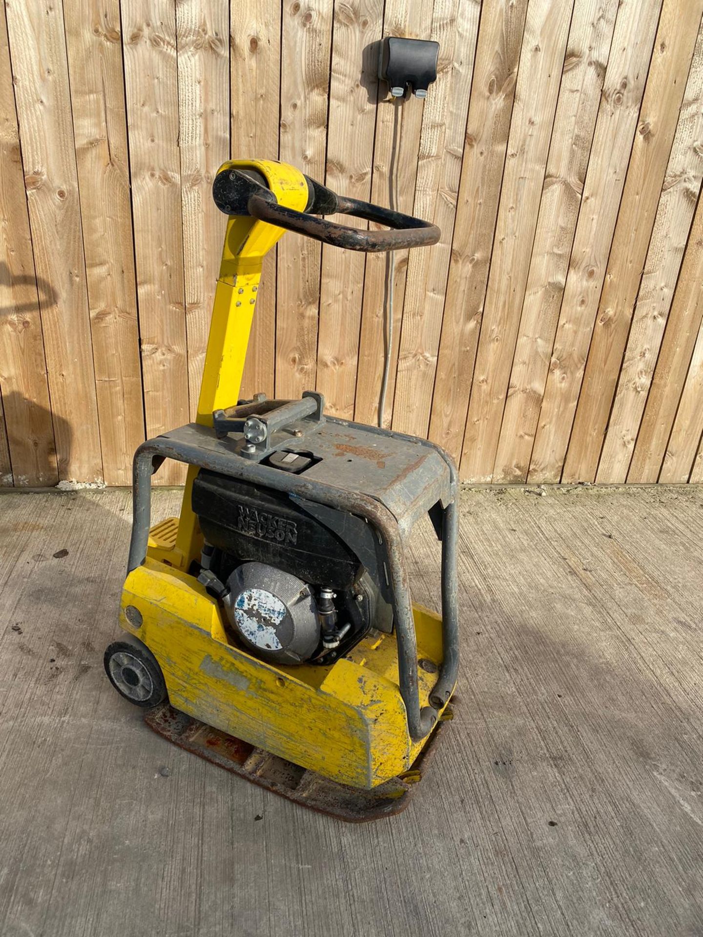 WACKER NUESON DIESEL FORWARD AND REVERSE WACKER PLATE.LOCATION NORTH YORKSHIRE. - Image 2 of 3