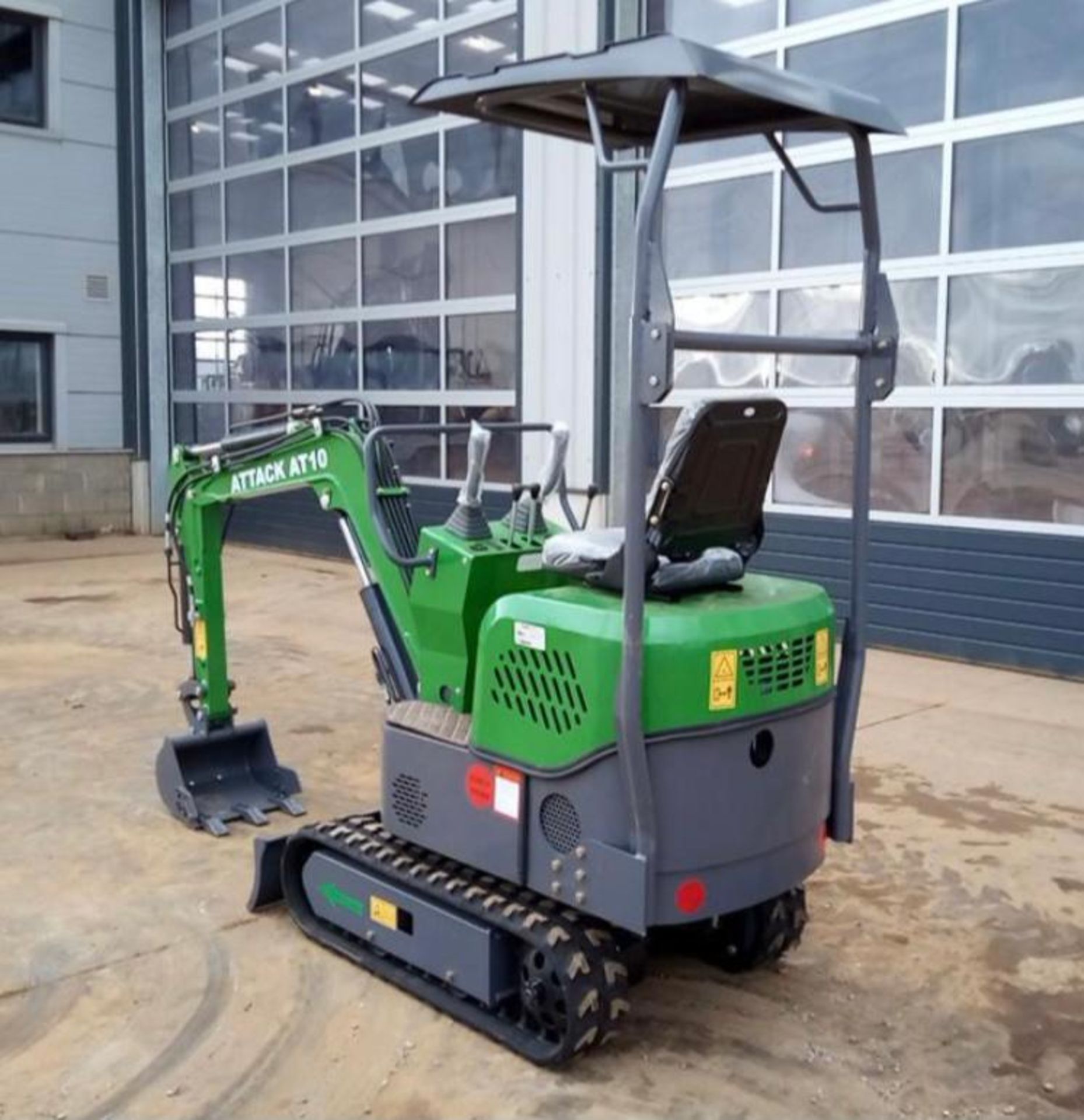 2022 UNUSED AT10 MICRO MINI DIGGER *LOCATION NORTH YORKSHIRE* - Image 2 of 4