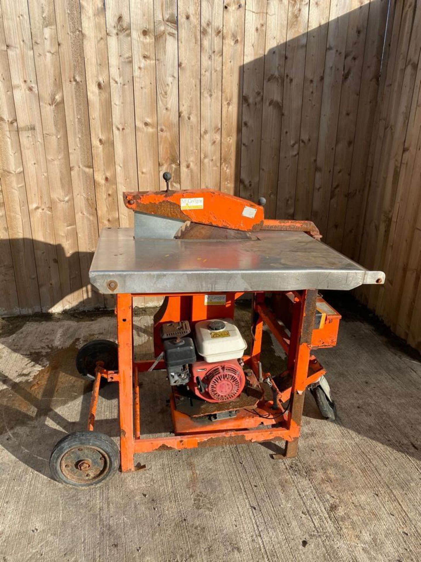 CLIPPER TABLE SAW HONDA ENGINE