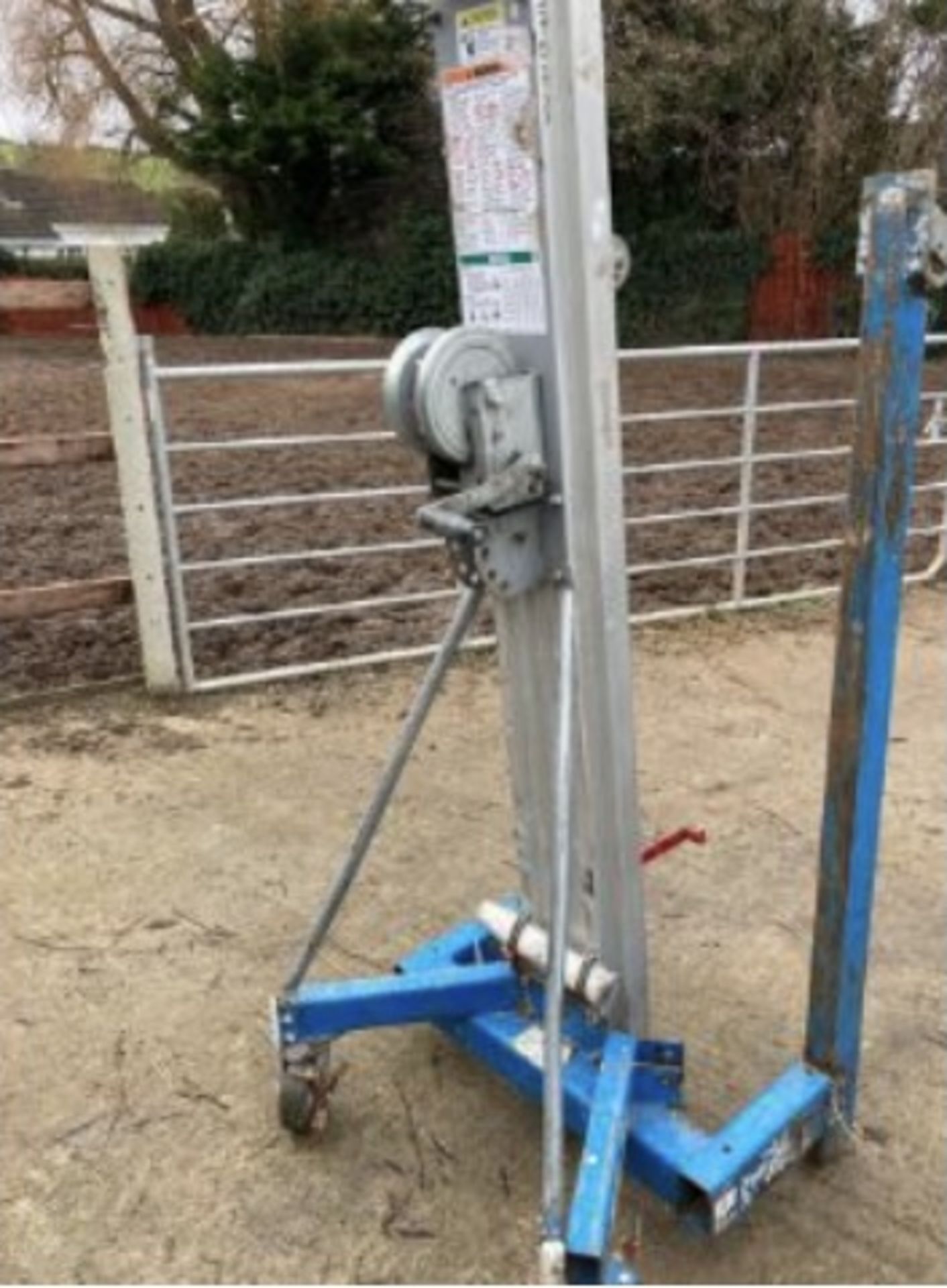 GENIE SL 25 MANUAL LIFT