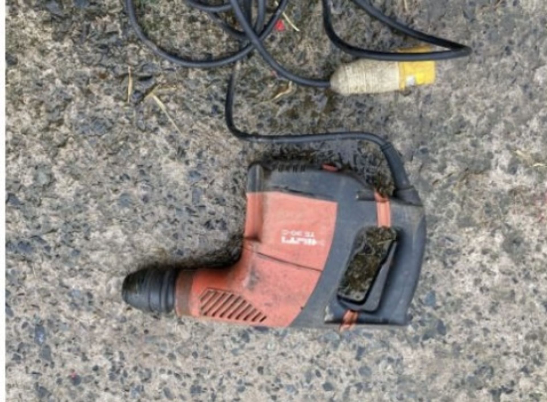 HILTI TE30 HAMMER DRILL 110V