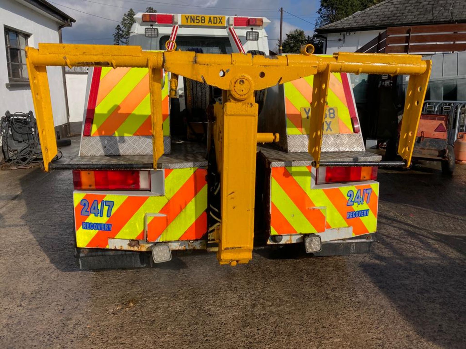 2008 MITSUBISHI FUSO CANTER 7C15d-39 LWB RECOVERY LORRY TRUCK SPEC LIFT - Image 8 of 18