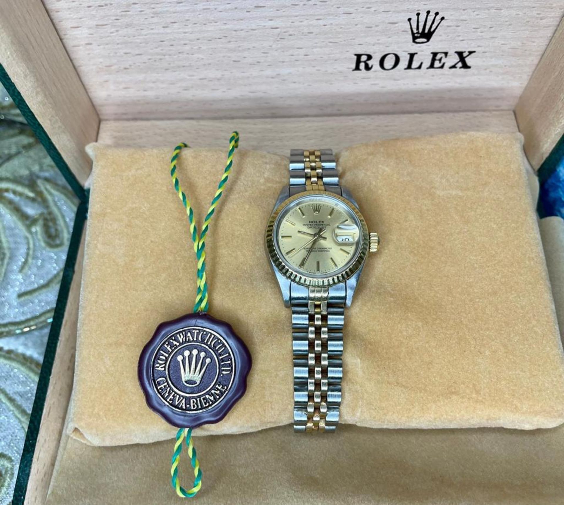 ROLEX DATEJUST MODEL 69173 26MM LADIES WATCH