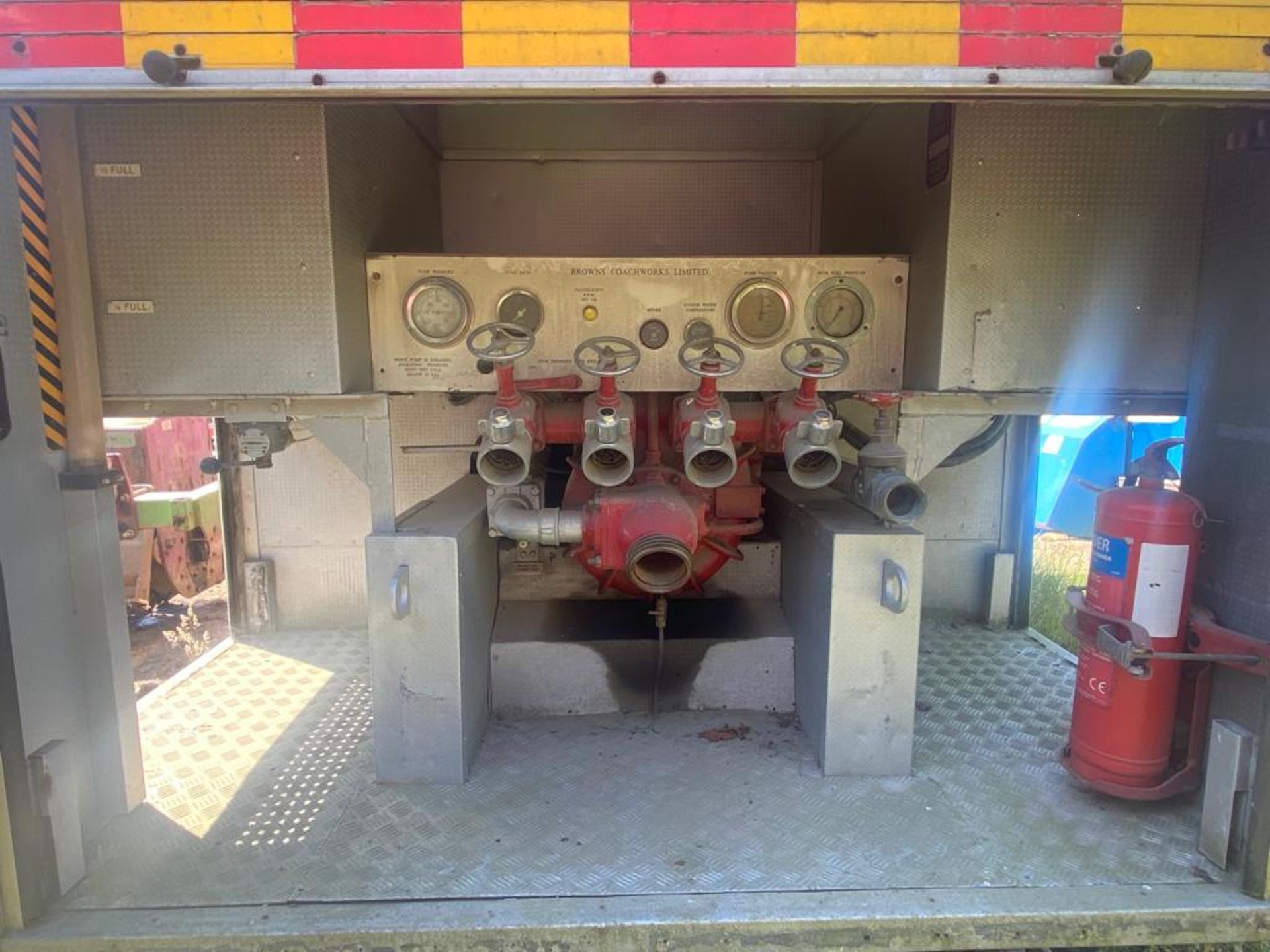 VOLVO FS7 FIRE ENGINE - Image 7 of 8