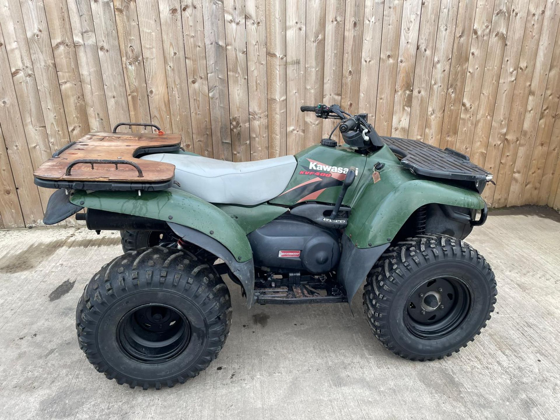 KAWASAKI KVF 400 4X4 FARM QUAD LOCATION NORTH YORKSHIRE. - Image 4 of 4