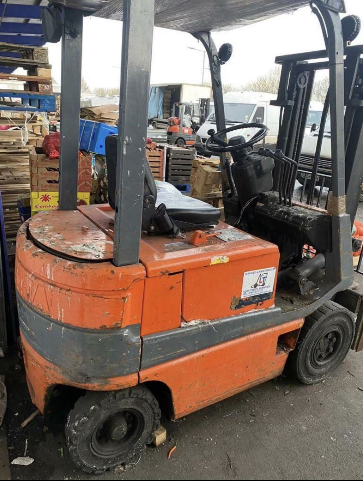 TOYOTA ELECTRIC FORKLIFT TRUCK LOCATION NORTH YORKSHIRE - Image 2 of 5