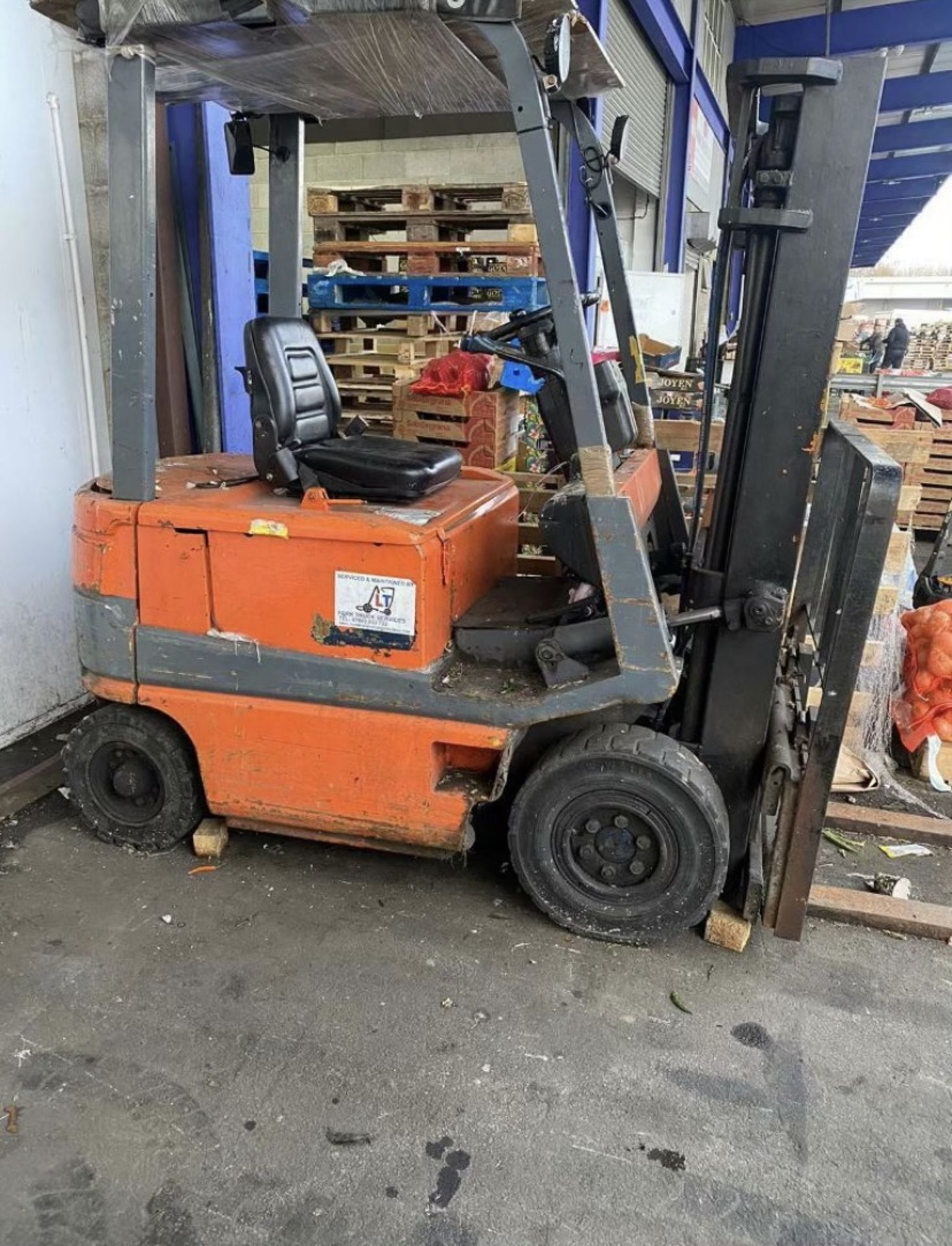 TOYOTA ELECTRIC FORKLIFT TRUCK LOCATION NORTH YORKSHIRE