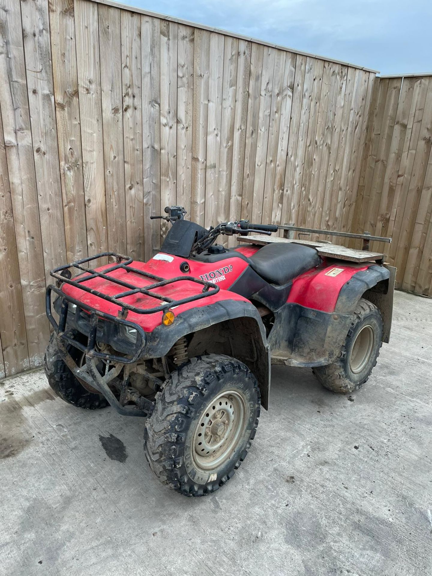 HONDA FOURMAN 4X4 FARM QUAD ATV LOCATION NORTH YORKSHIRE - Image 2 of 7