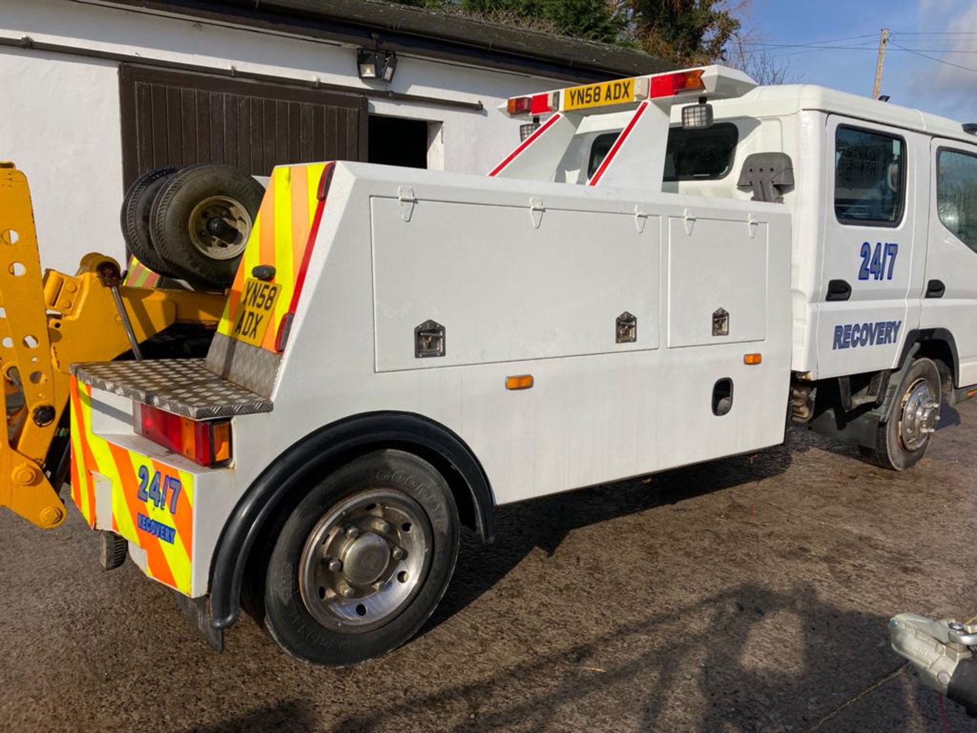 2008 MITSUBISHI FUSO CANTER 7C15d-39 LWB RECOVERY LORRY TRUCK SPEC LIFT - Image 4 of 18