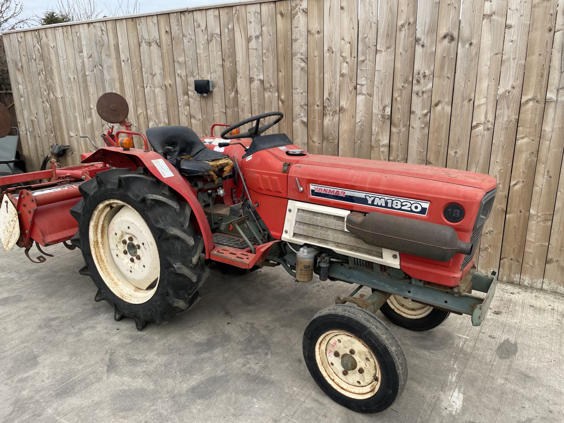 YANMAR YM1280 COMPACT TRACTOR & ROTOVATOR ATTACHMENT  HOURS: 829 3 CYLINDER YANMAR DIESEL ENGINE - Image 7 of 7