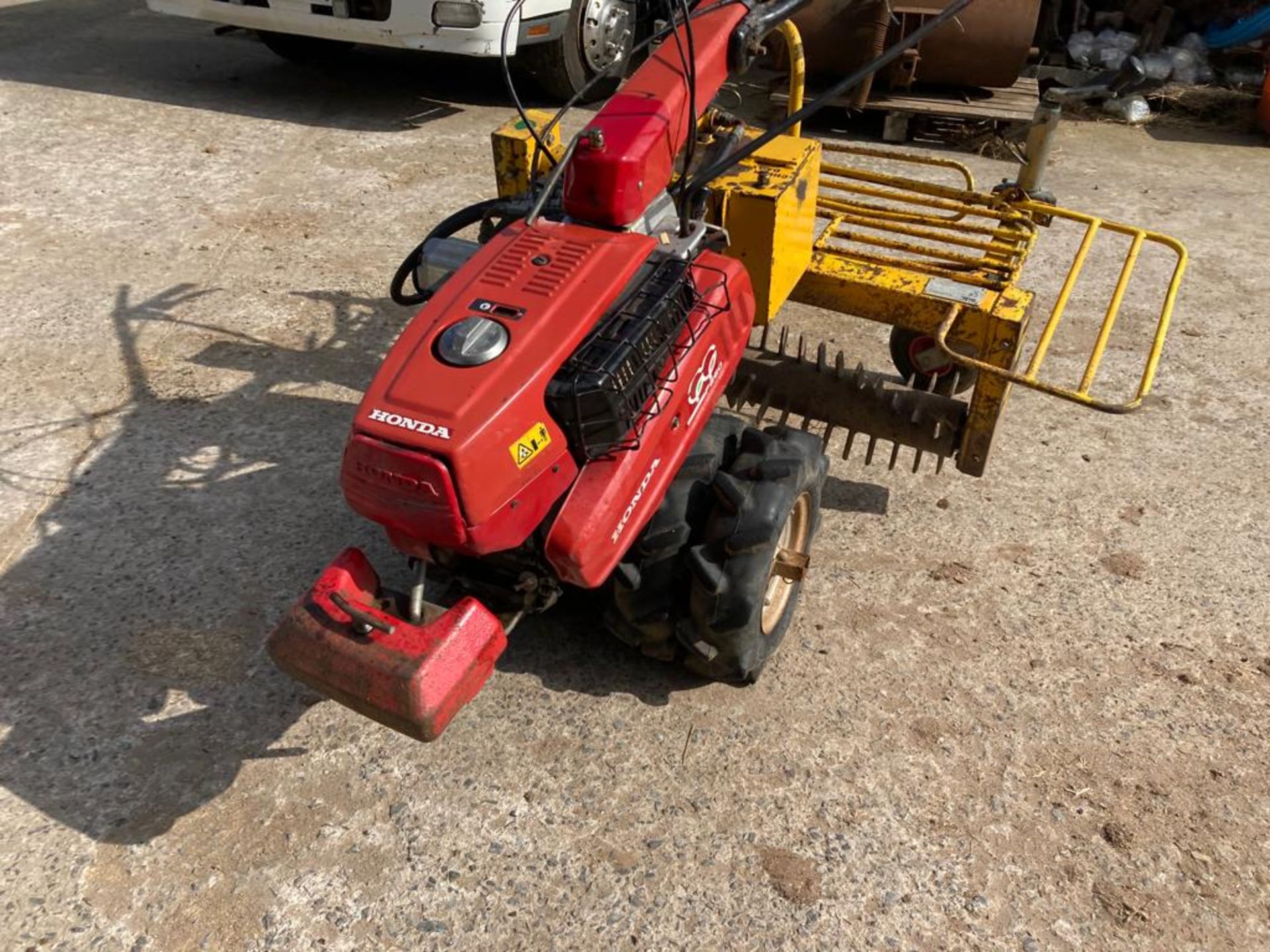 BLEC HONDA PEDESTRIAN STONE RAKE LOCATION NORTHERN IRELAND. - Image 5 of 7