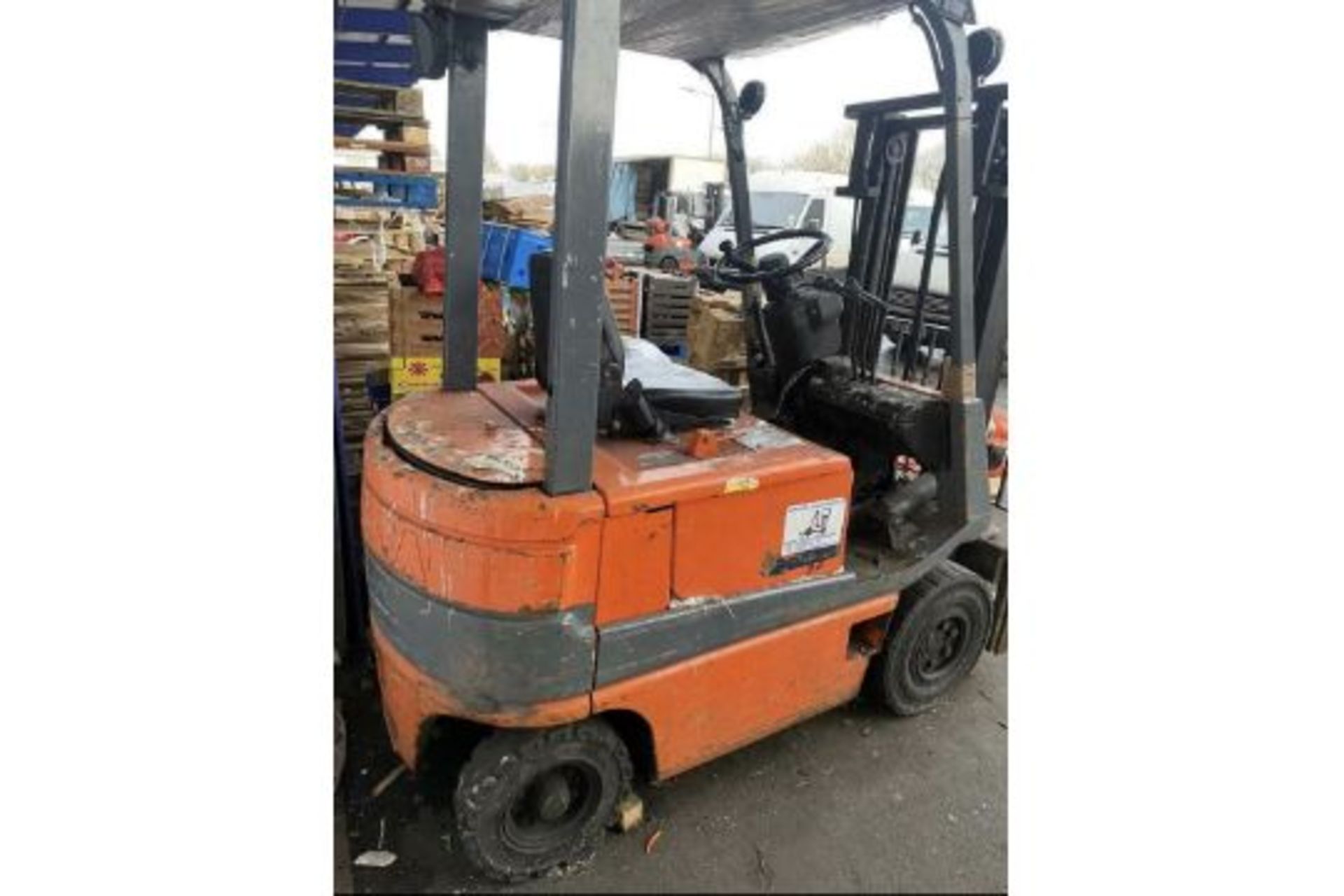 TOYOTA ELECTRIC FORKLFIT TRUCK SIDE SHIFT DOUBLE BOOM MAST RUNS & DRIVES  COMPANY DIRECT  PLUS VAT